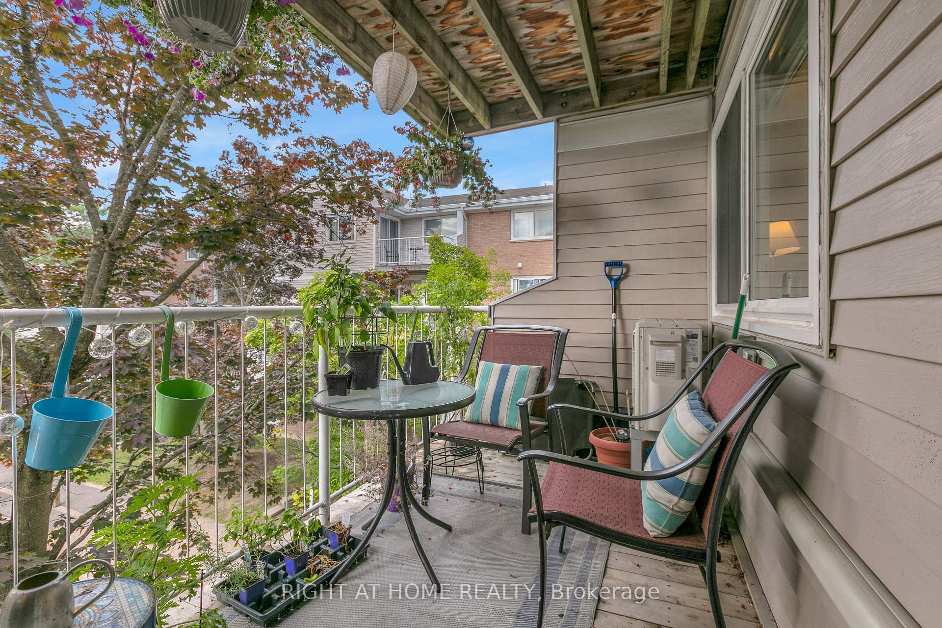 Photo 22 of Unit 301, 280 Brittany Drive, Ottawa, Viscount Alexander Park — HOMEH