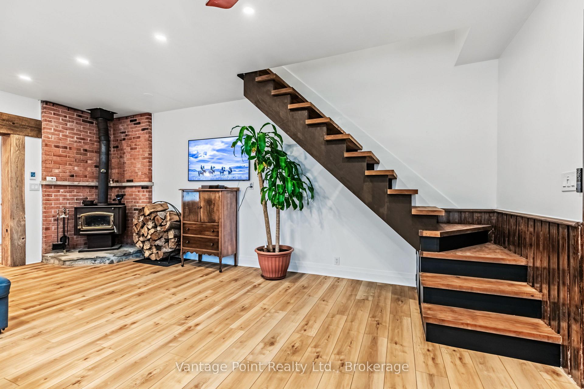 Photo 8 of 794097 124 Grey Road, Clearview, Singhampton — HOMEH