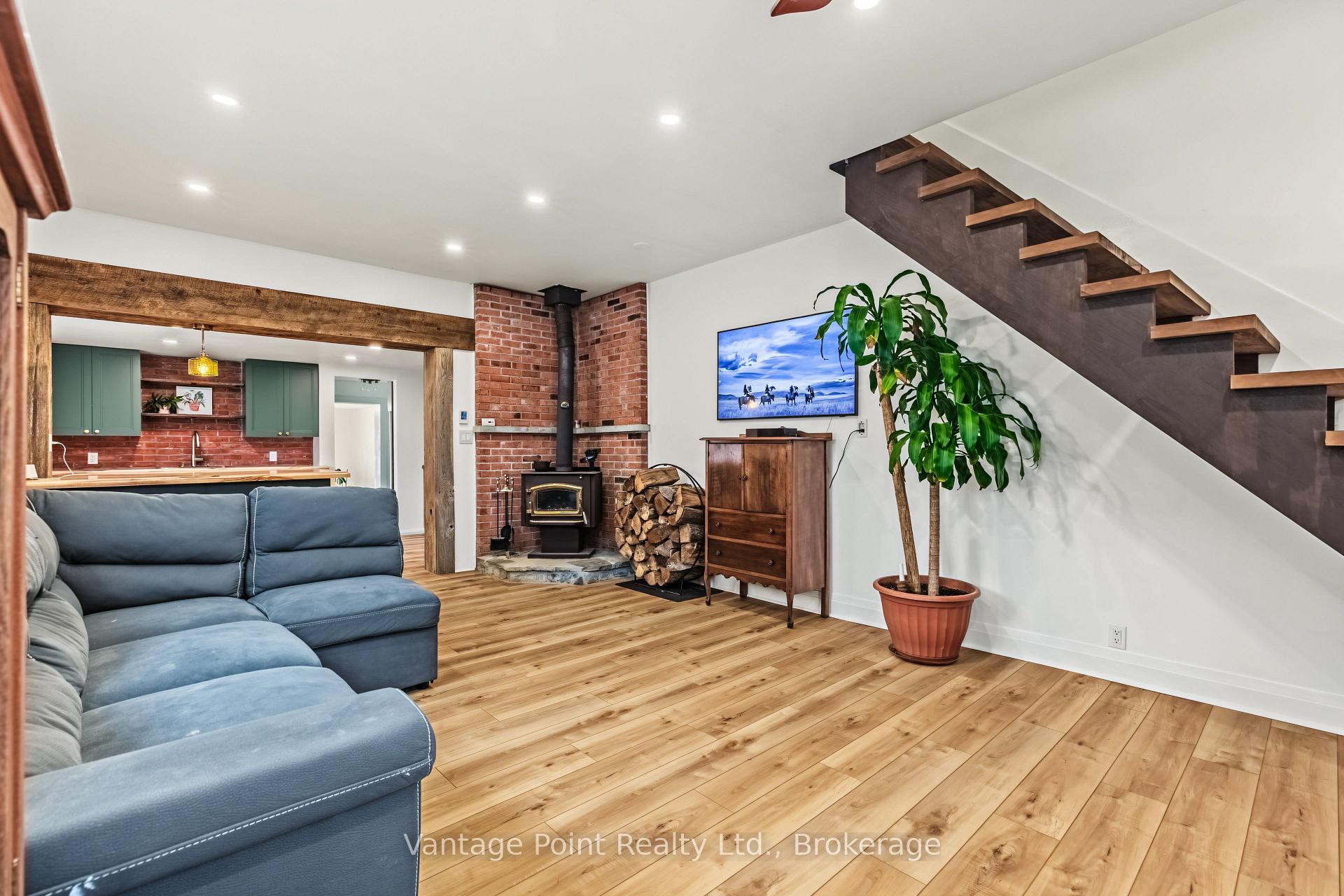 Photo 11 of 794097 124 Grey Road, Clearview, Singhampton — HOMEH