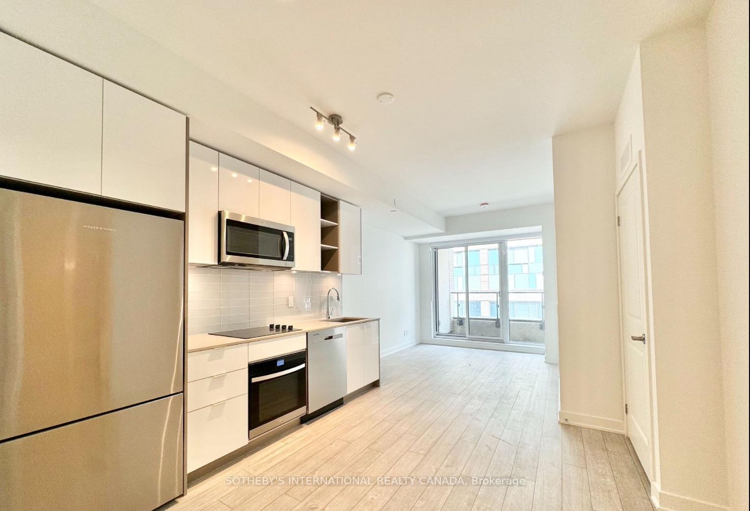 Front of Unit 401, 543 Richmond Street W