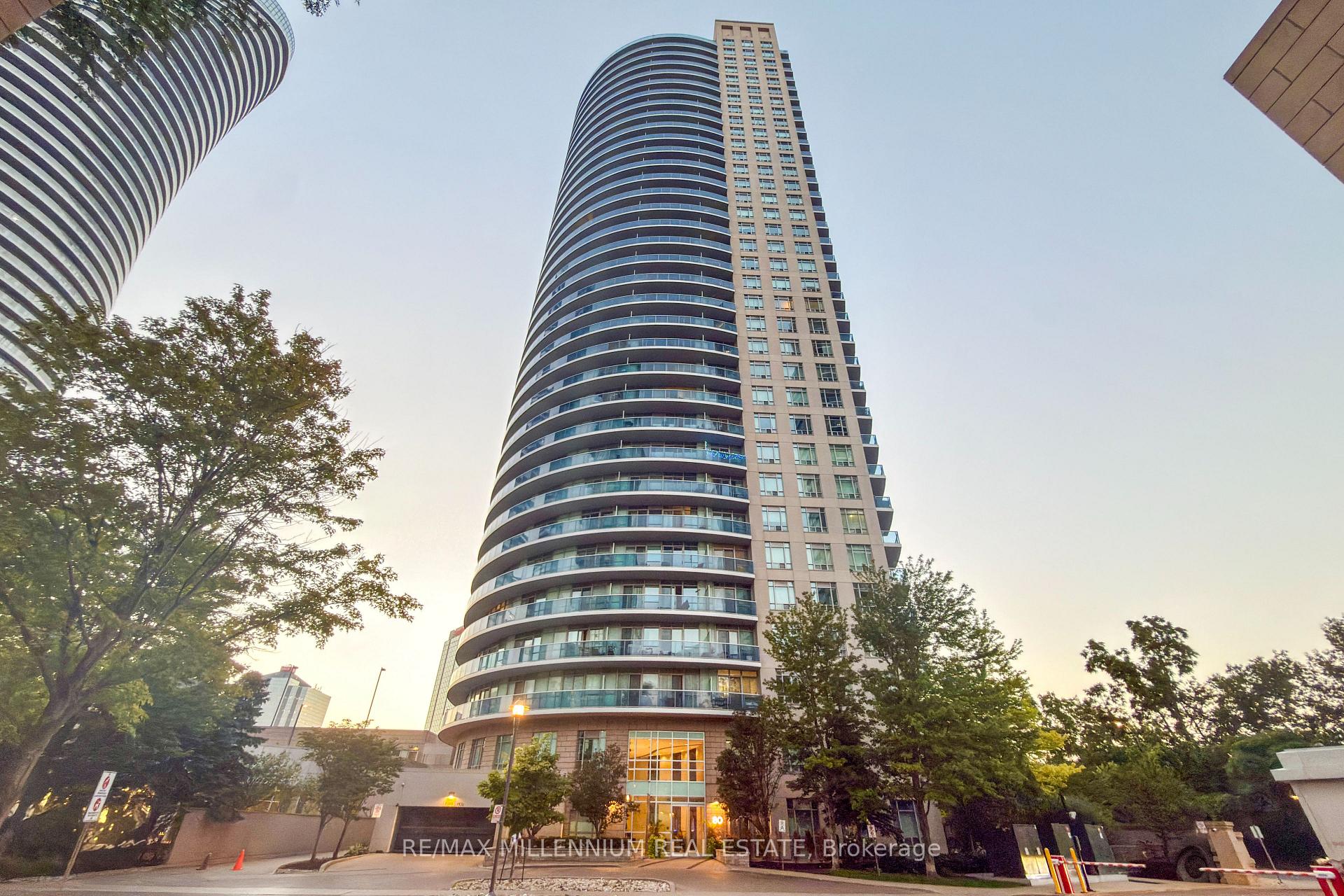 Photo 3 of Unit LPH06, 80 Absolute Avenue, Mississauga, City Centre — HOMEH