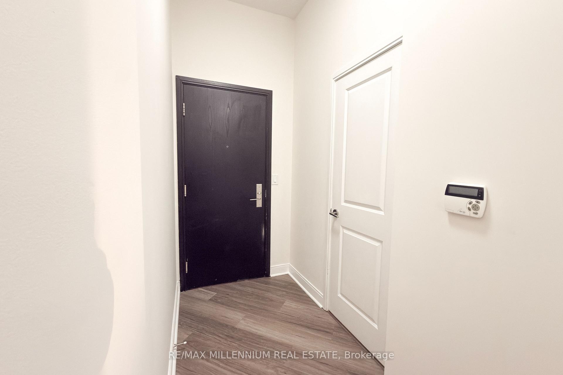 Photo 6 of Unit LPH06, 80 Absolute Avenue, Mississauga, City Centre — HOMEH