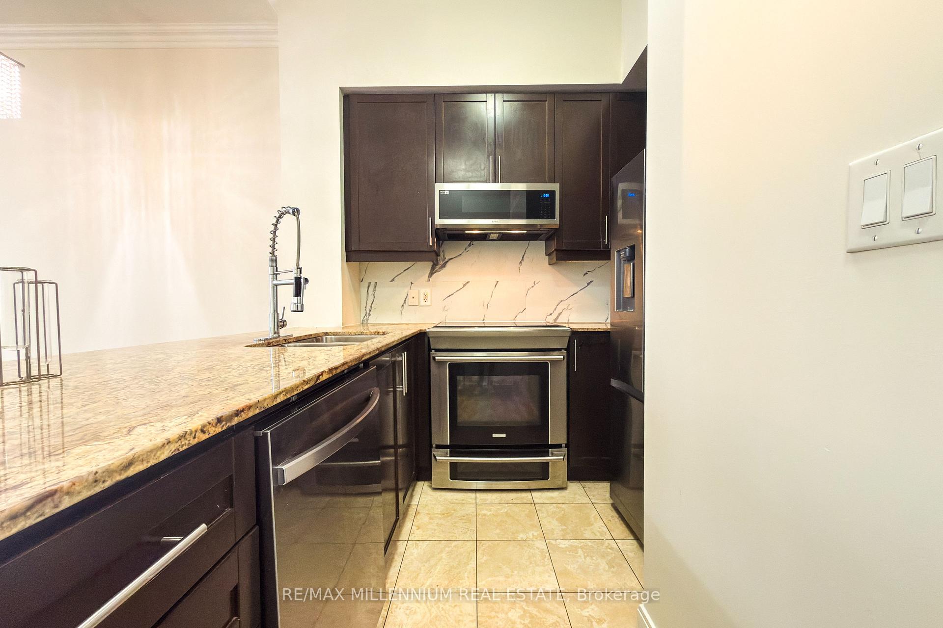 Photo 13 of Unit LPH06, 80 Absolute Avenue, Mississauga, City Centre — HOMEH