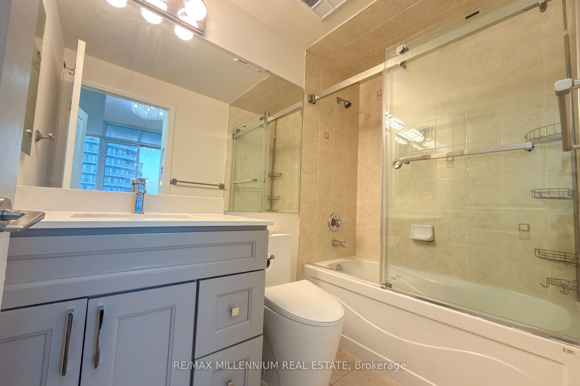 Photo 18 of Unit LPH06, 80 Absolute Avenue, Mississauga, City Centre — HOMEH