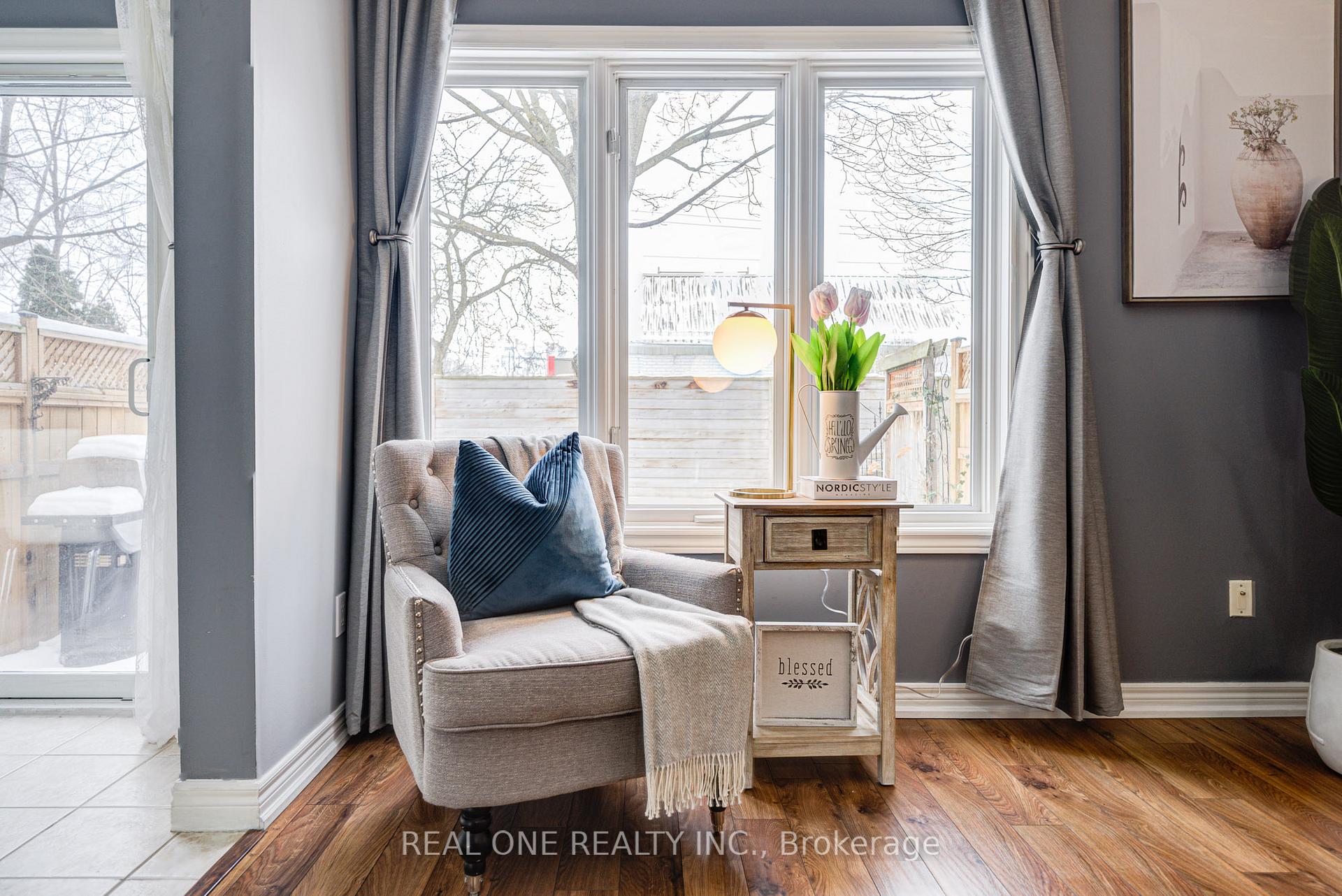 Photo 8 of Unit 25, 963 King Road, Burlington, LaSalle — HOMEH