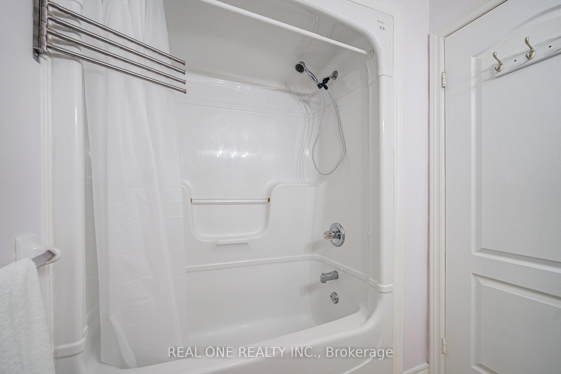 Photo 26 of Unit 25, 963 King Road, Burlington, LaSalle — HOMEH