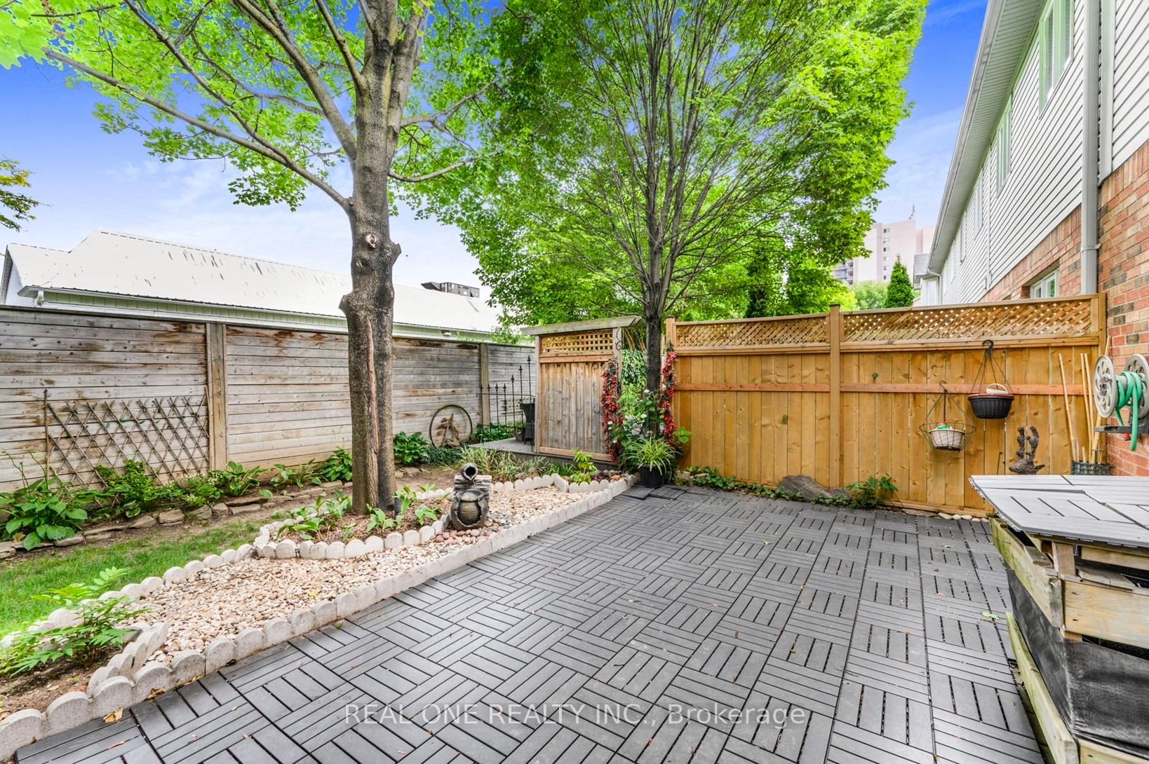 Photo 32 of Unit 25, 963 King Road, Burlington, LaSalle — HOMEH