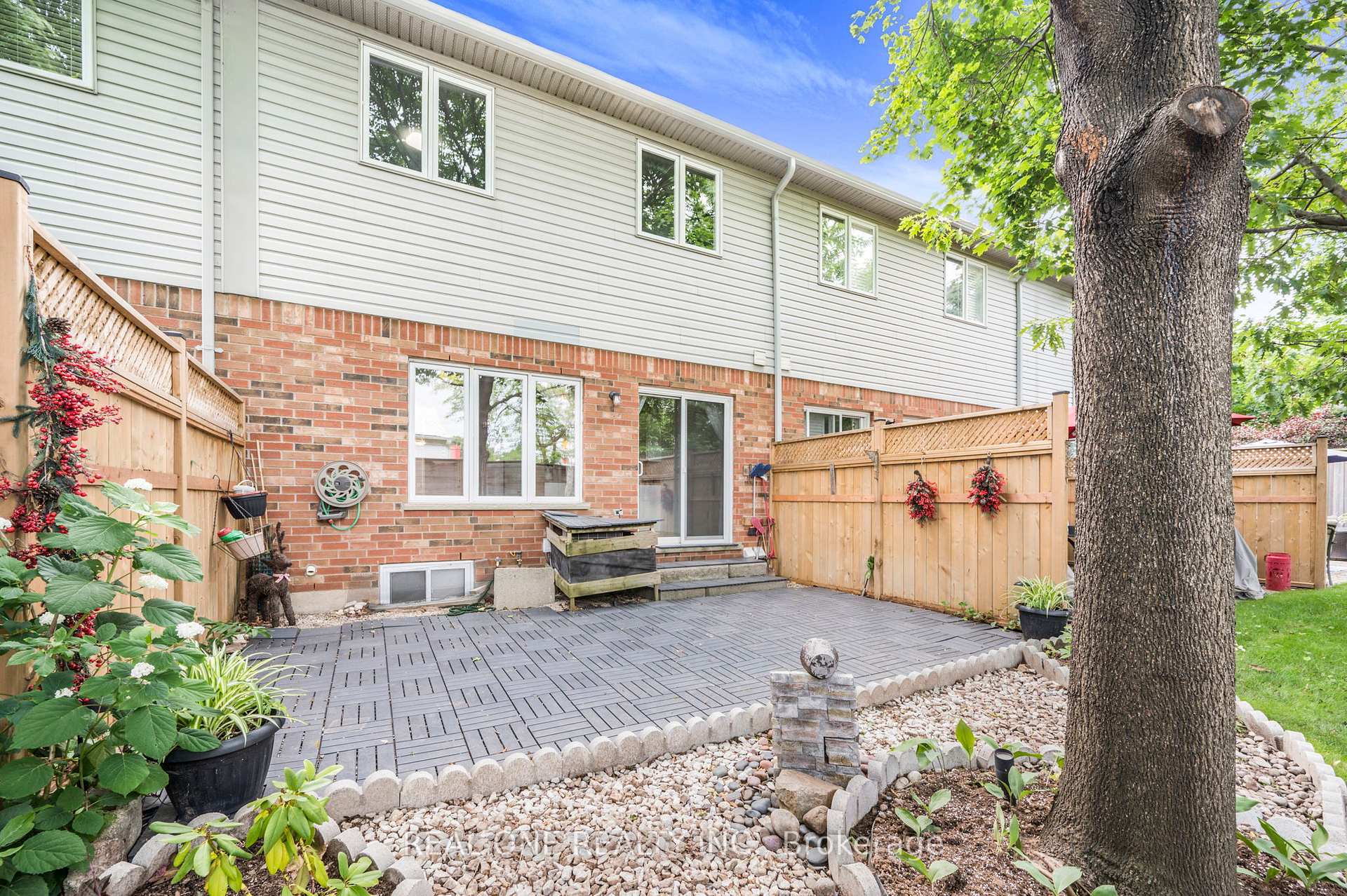 Photo 34 of Unit 25, 963 King Road, Burlington, LaSalle — HOMEH