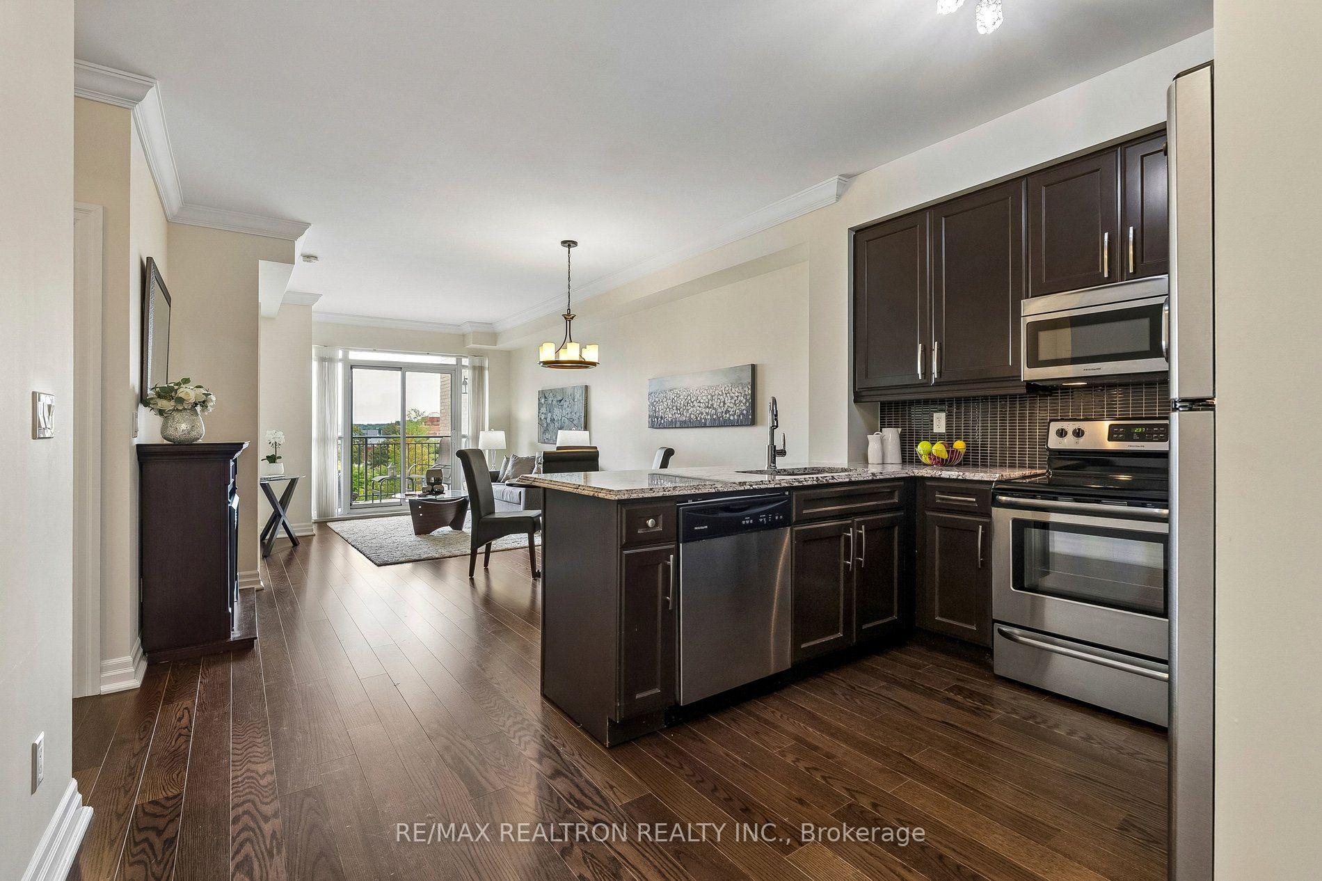 Photo 9 of Unit 304, 180 John Way, Aurora, Bayview Wellington — HOMEH