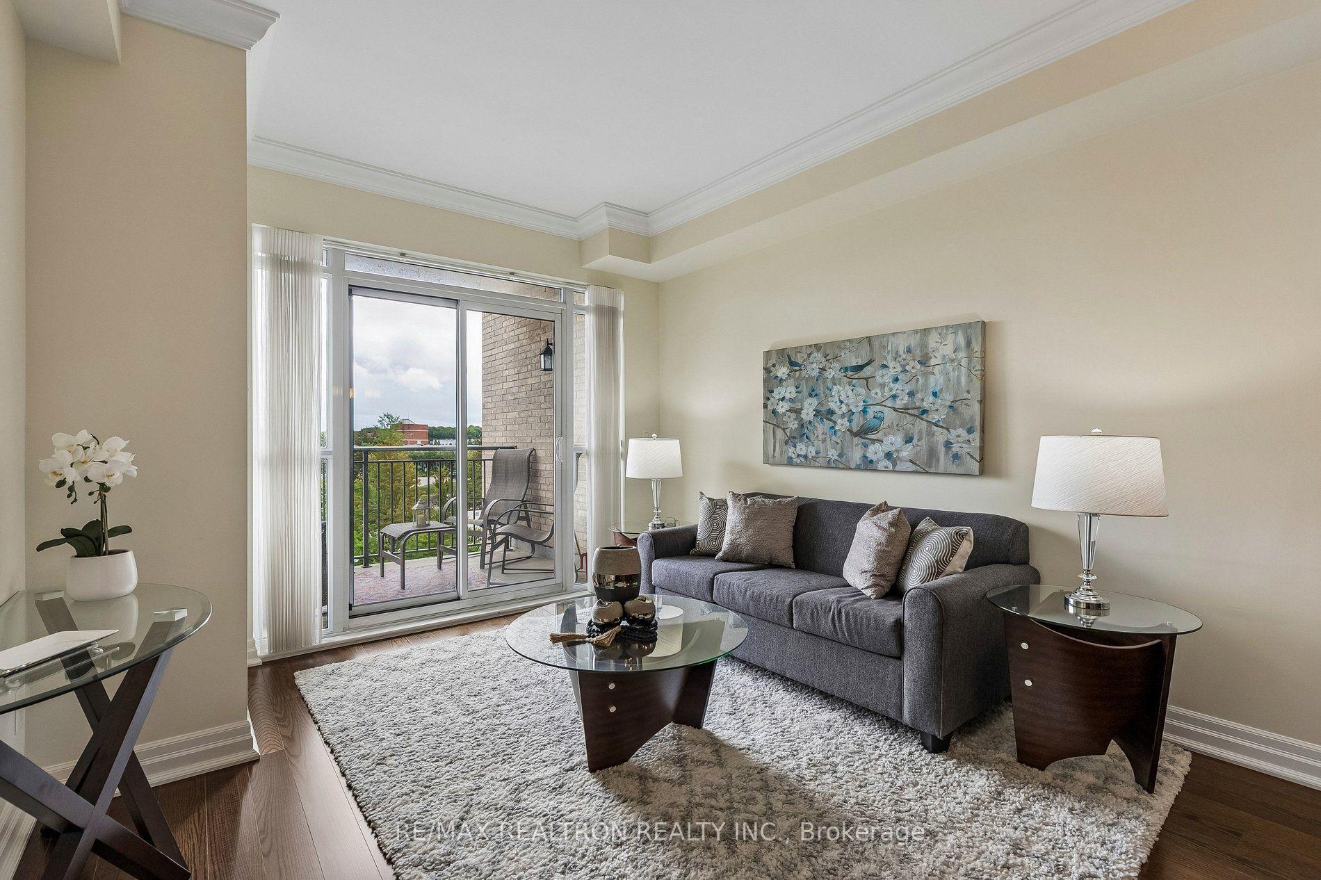 Photo 13 of Unit 304, 180 John Way, Aurora, Bayview Wellington — HOMEH