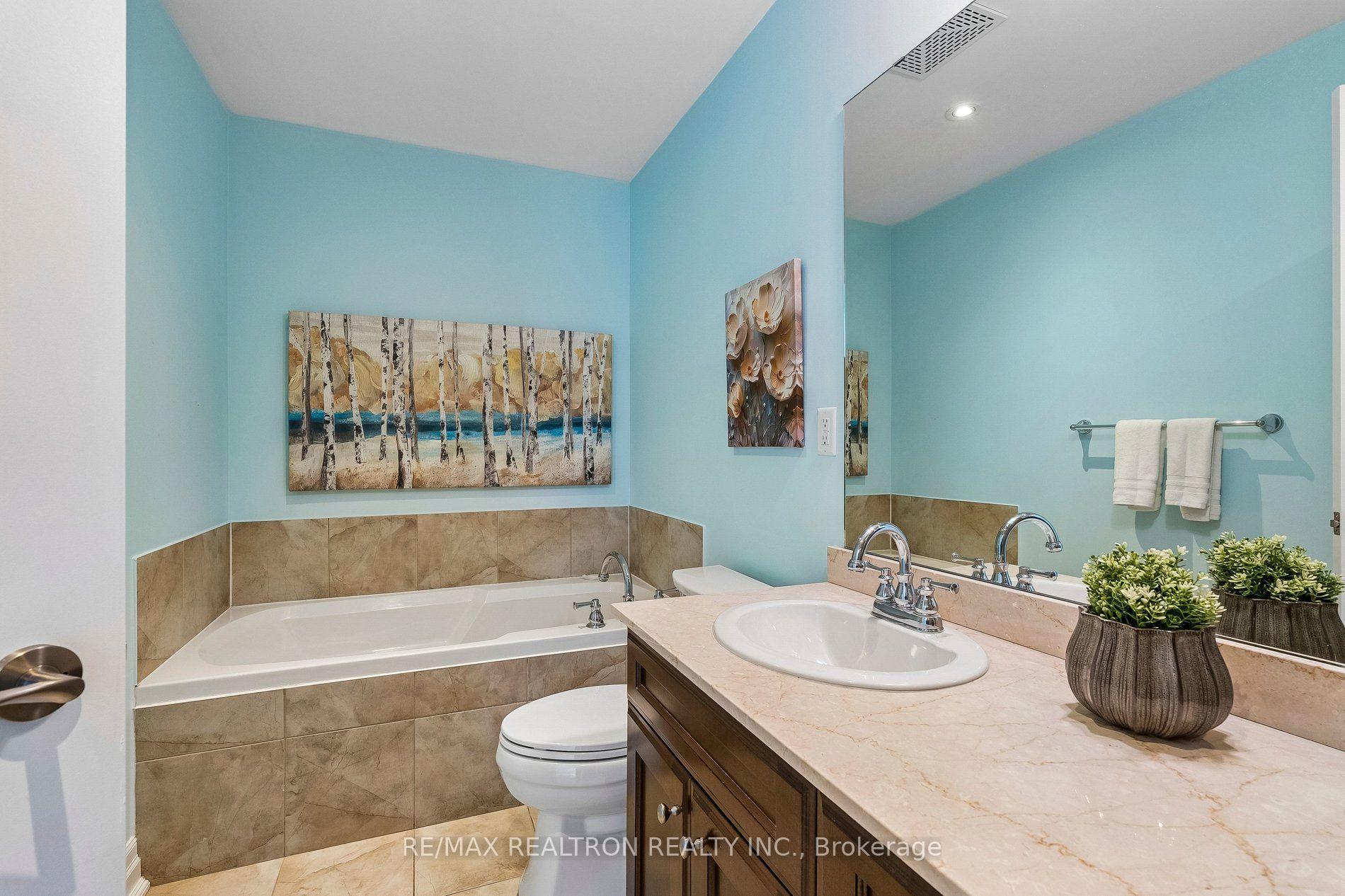 Photo 28 of Unit 304, 180 John Way, Aurora, Bayview Wellington — HOMEH