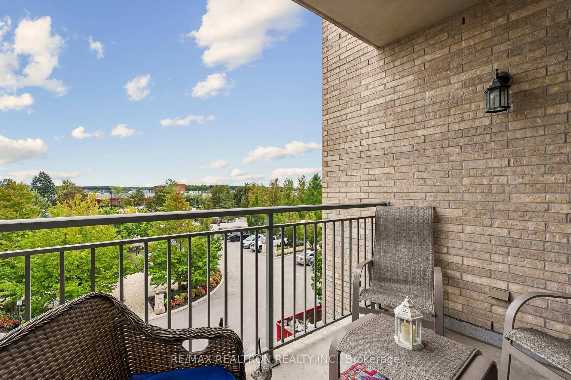 Photo 31 of Unit 304, 180 John Way, Aurora, Bayview Wellington — HOMEH