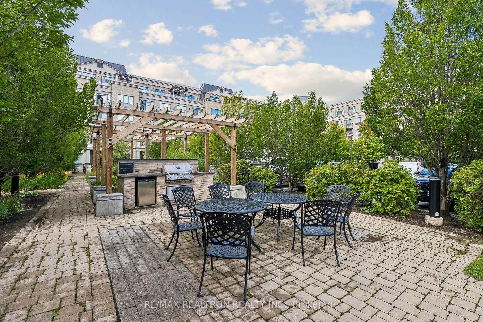 Photo 39 of Unit 304, 180 John Way, Aurora, Bayview Wellington — HOMEH