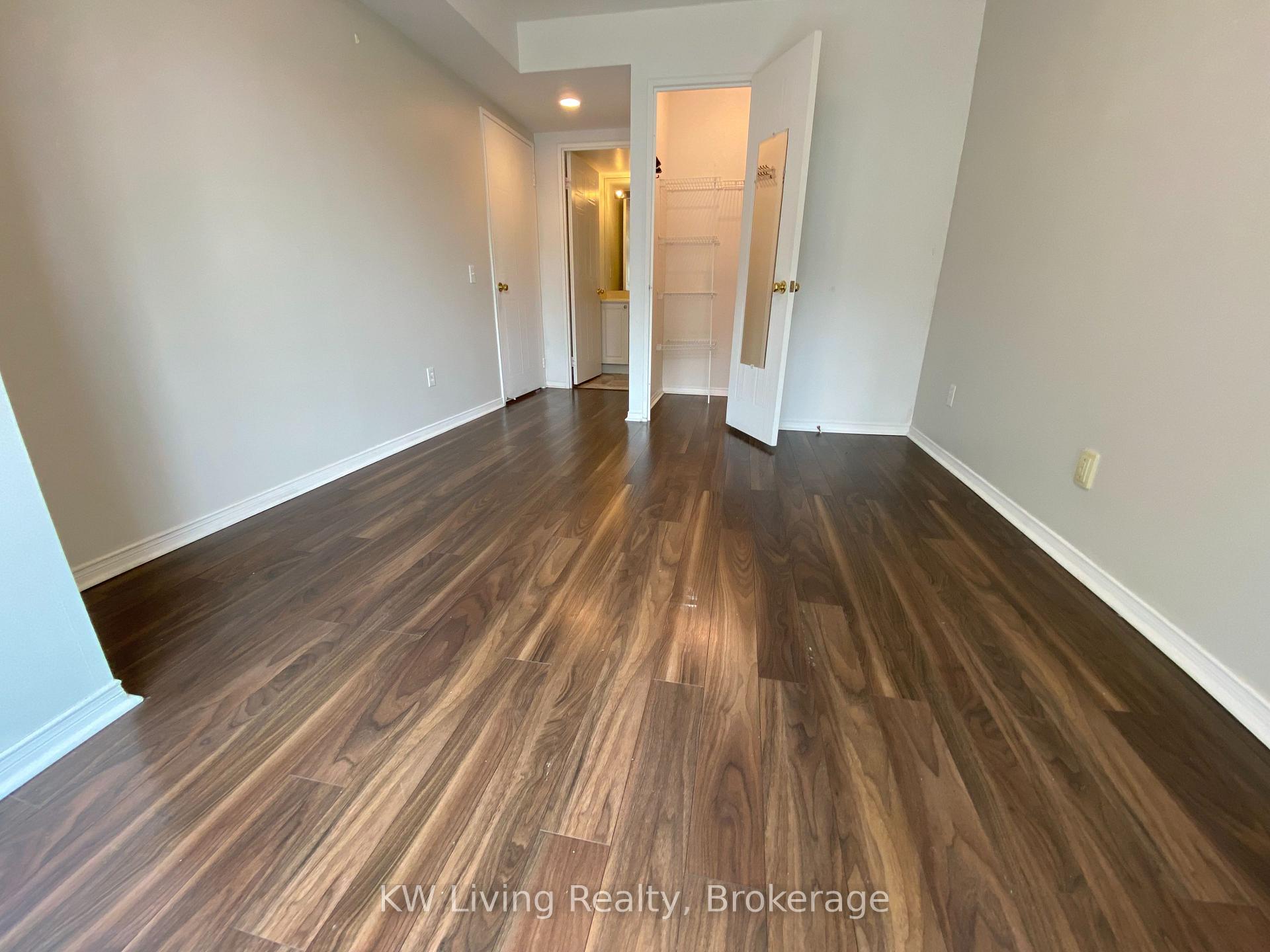 Photo 4 of Unit 705, 750 Bay Street, Toronto, Bay Street Corridor — HOMEH