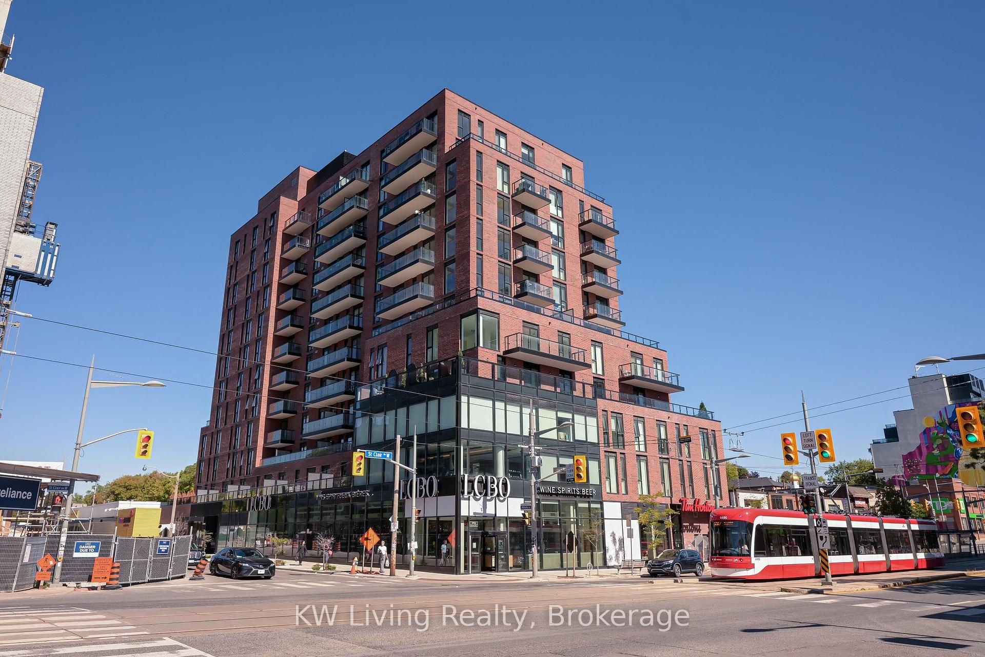 Photo 1 of Unit 303, 185 Alberta Avenue, Toronto, Oakwood Village — HOMEH