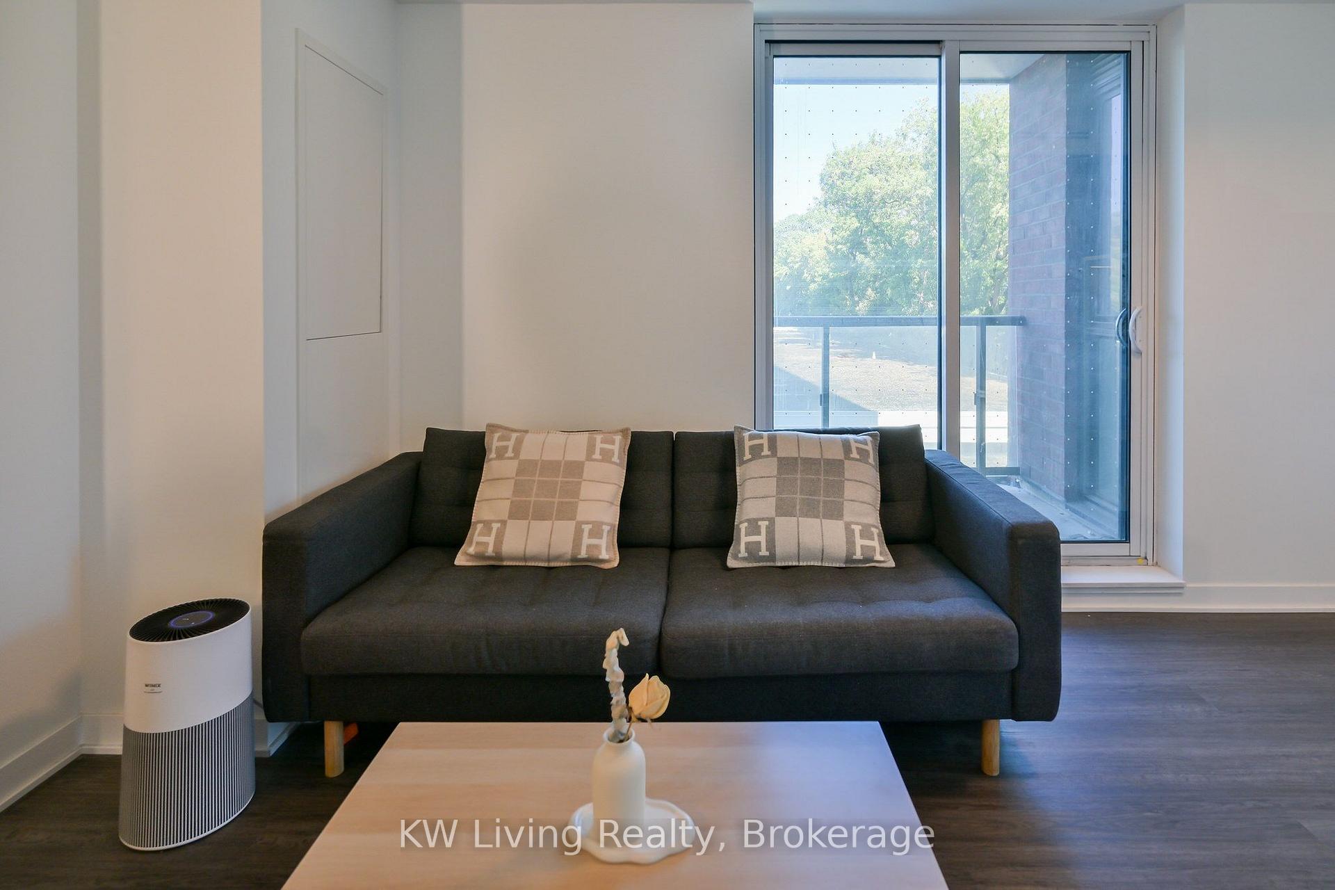Photo 12 of Unit 303, 185 Alberta Avenue, Toronto, Oakwood Village — HOMEH