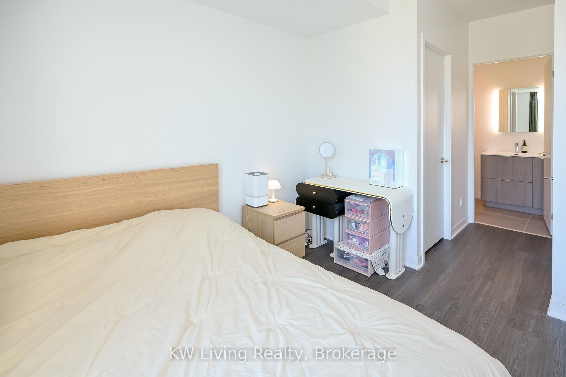 Photo 34 of Unit 303, 185 Alberta Avenue, Toronto, Oakwood Village — HOMEH