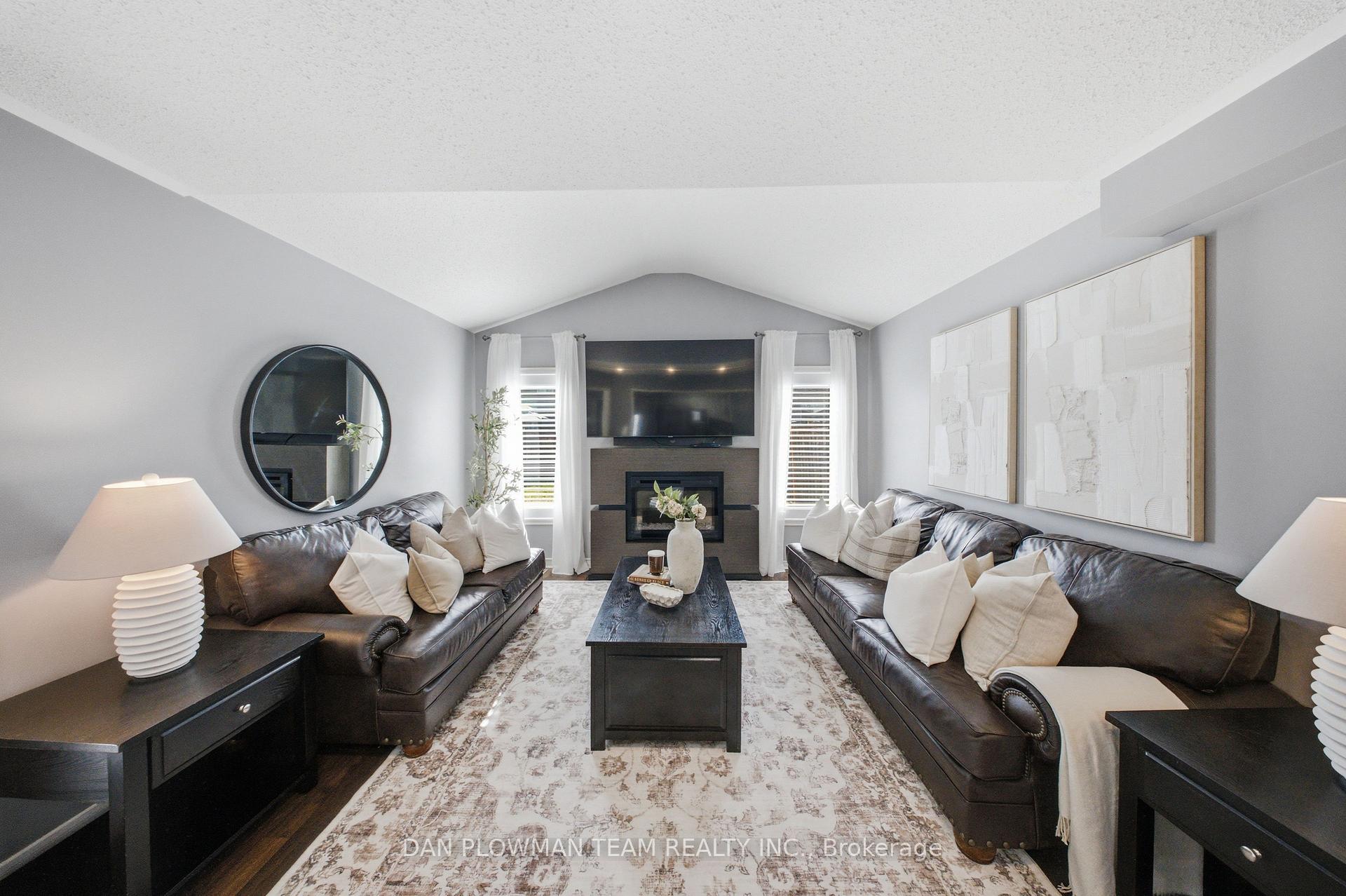 Photo 14 of 1173 Edward Bolton Crescent, Oshawa, Pinecrest — HOMEH