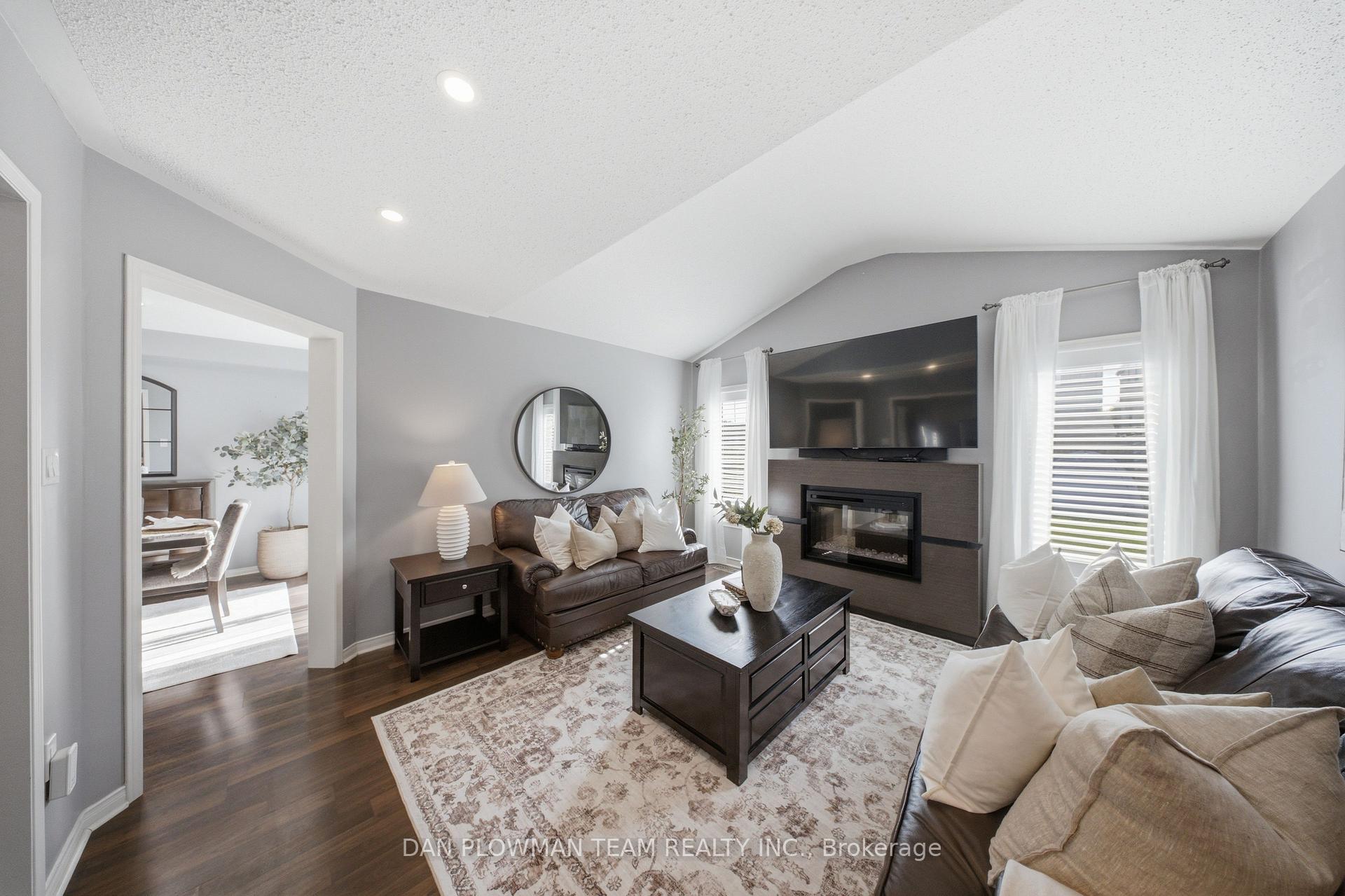 Photo 16 of 1173 Edward Bolton Crescent, Oshawa, Pinecrest — HOMEH