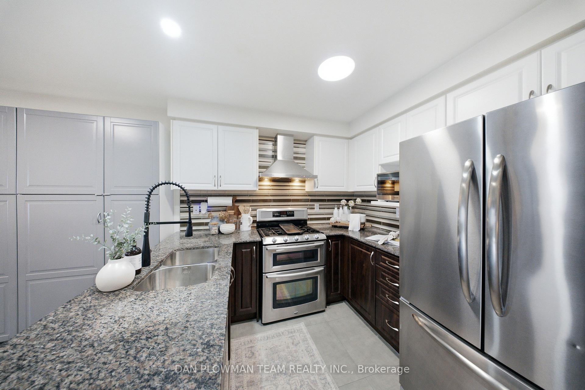 Photo 18 of 1173 Edward Bolton Crescent, Oshawa, Pinecrest — HOMEH