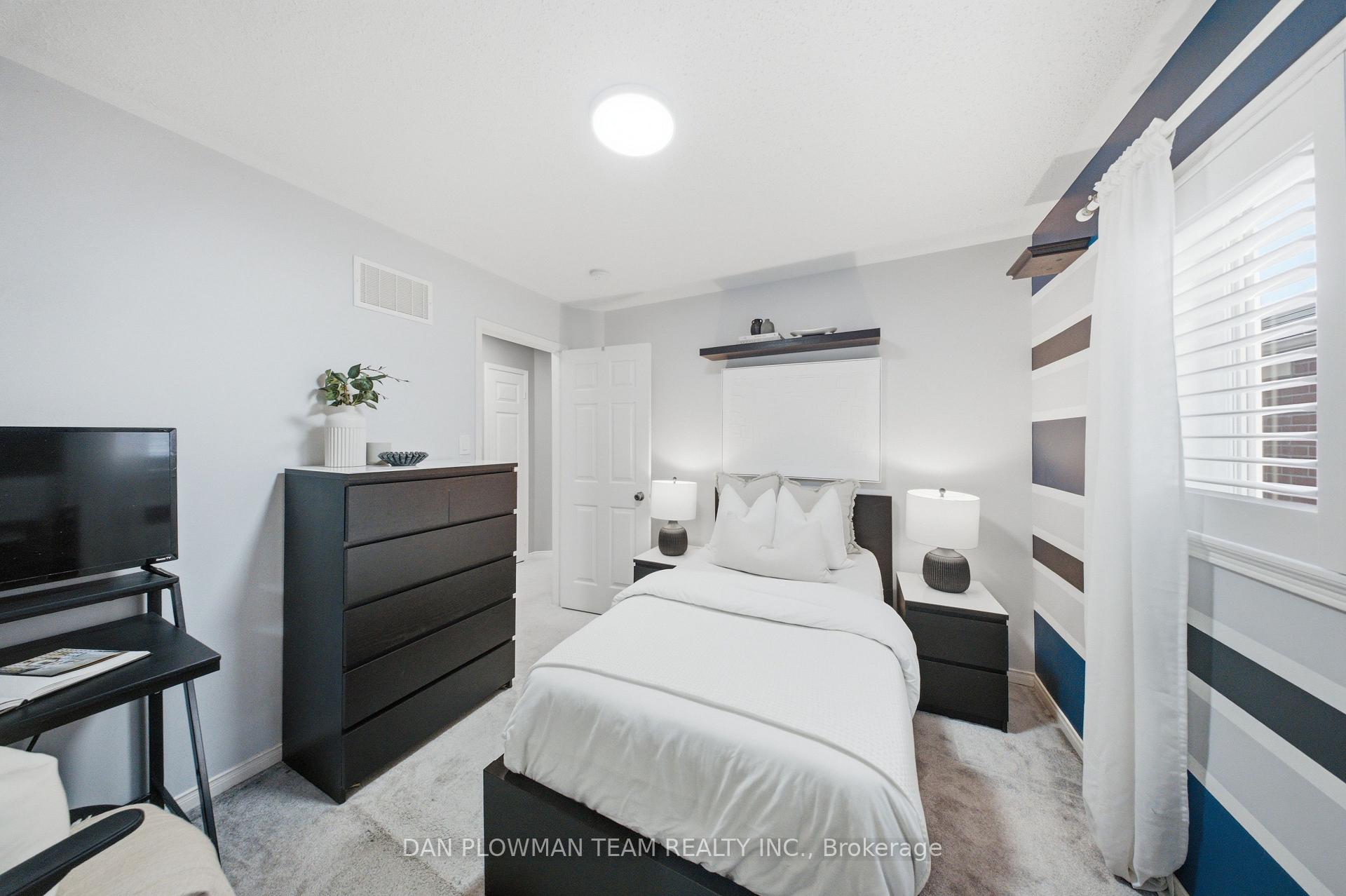 Photo 29 of 1173 Edward Bolton Crescent, Oshawa, Pinecrest — HOMEH