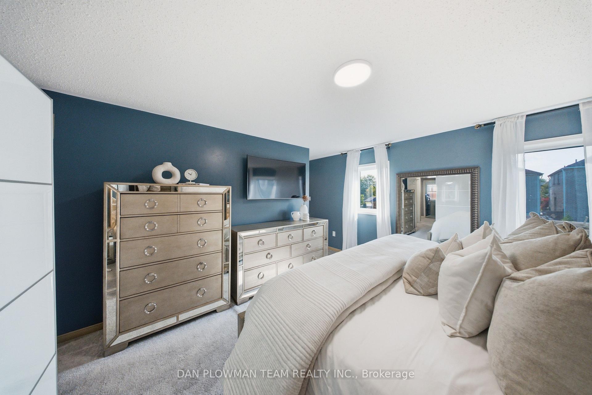 Photo 32 of 1173 Edward Bolton Crescent, Oshawa, Pinecrest — HOMEH