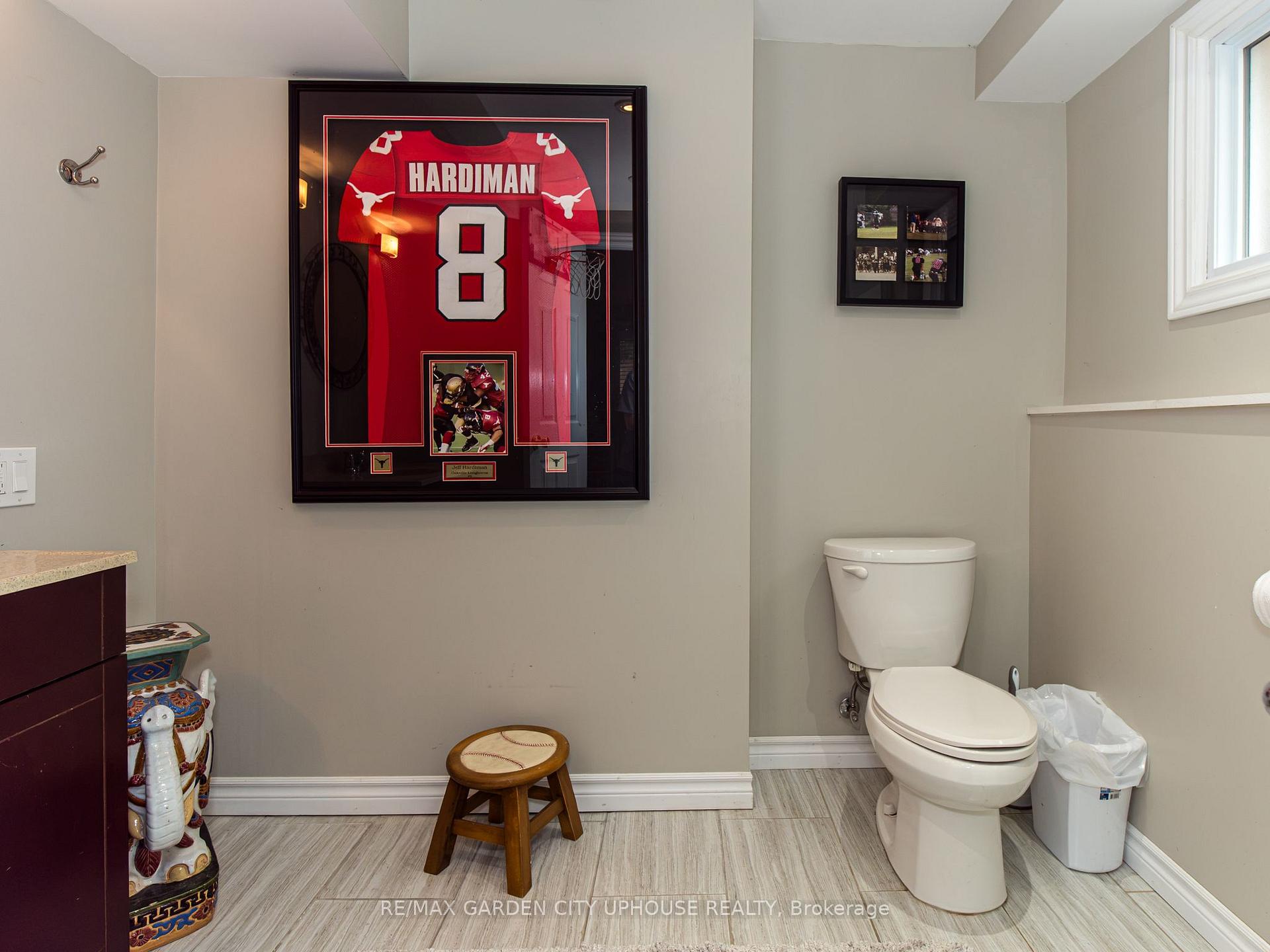 Photo 19 of 24 Greenmeadow Court, St. Catharines, Fairview — HOMEH