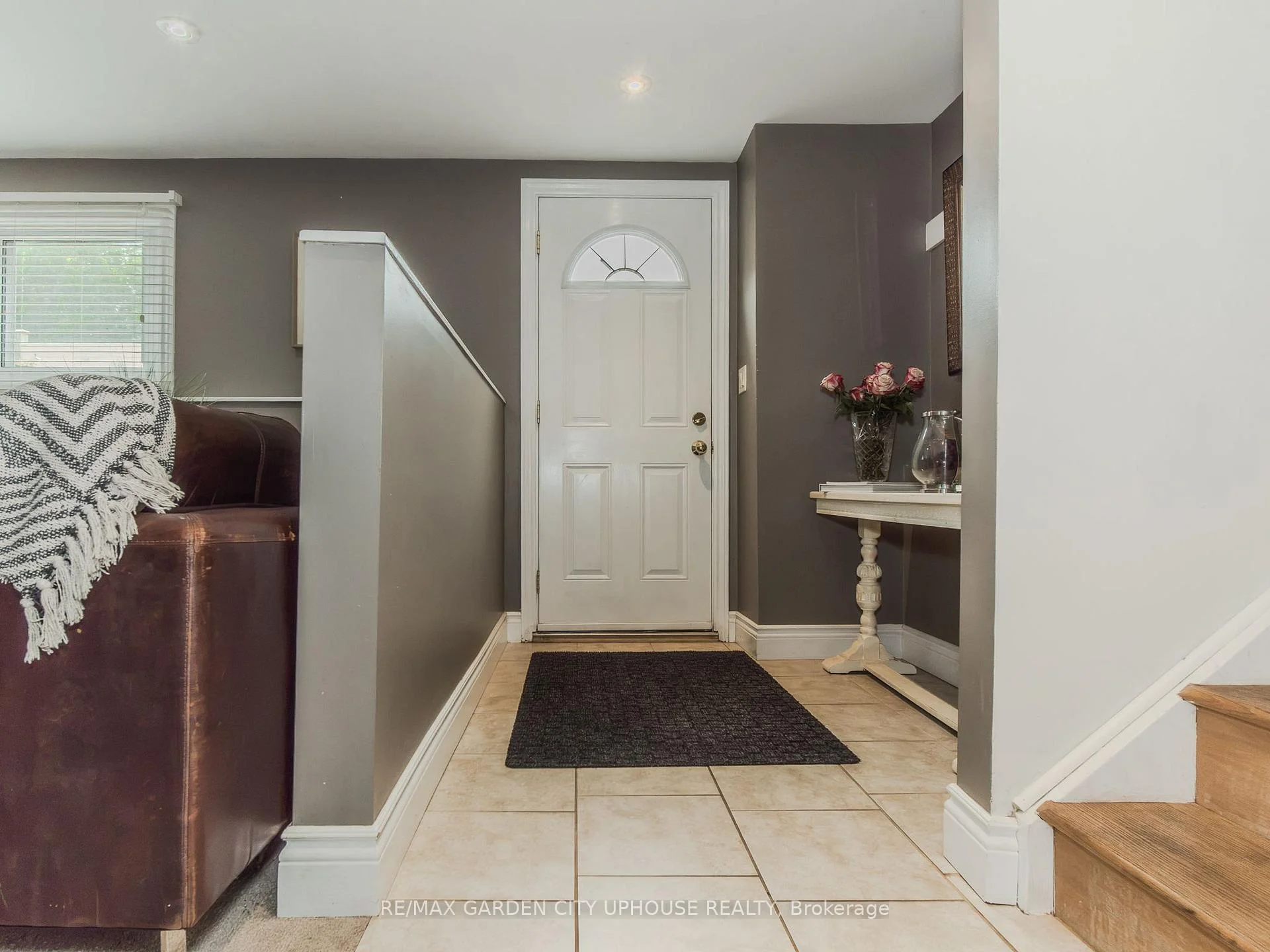 Photo 14 of 24 Greenmeadow Court, St. Catharines, Fairview — HOMEH