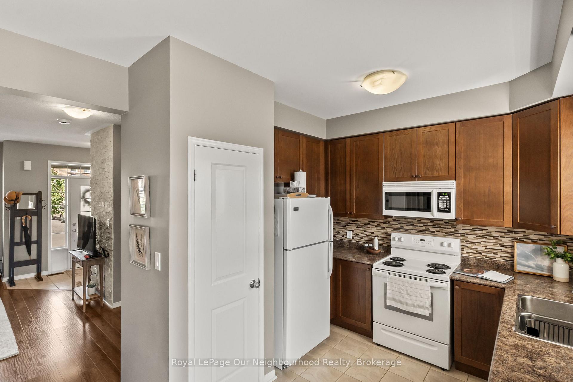 Photo 16 of 83 Ted Miller Crescent, Clarington, Bowmanville — HOMEH