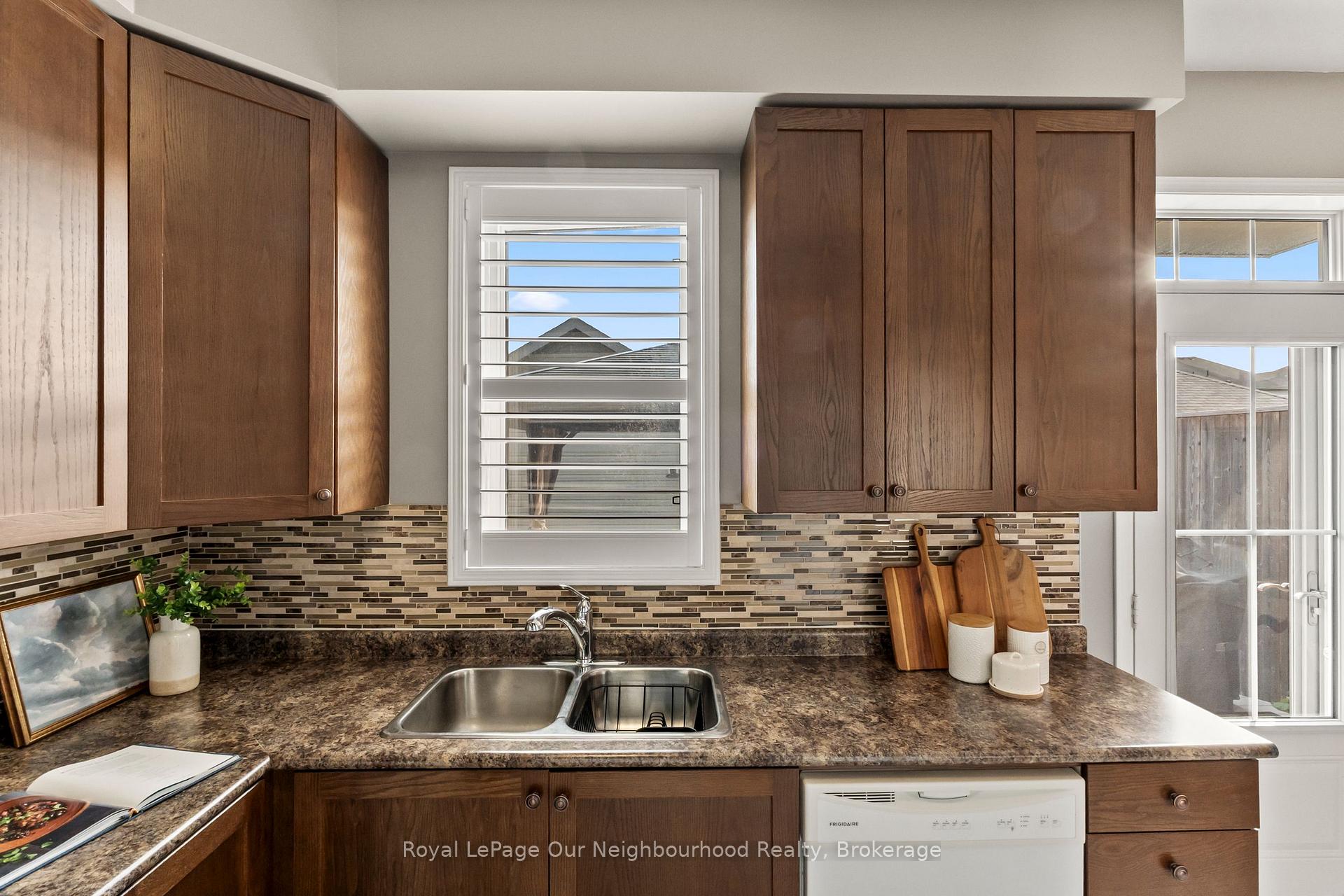Photo 19 of 83 Ted Miller Crescent, Clarington, Bowmanville — HOMEH
