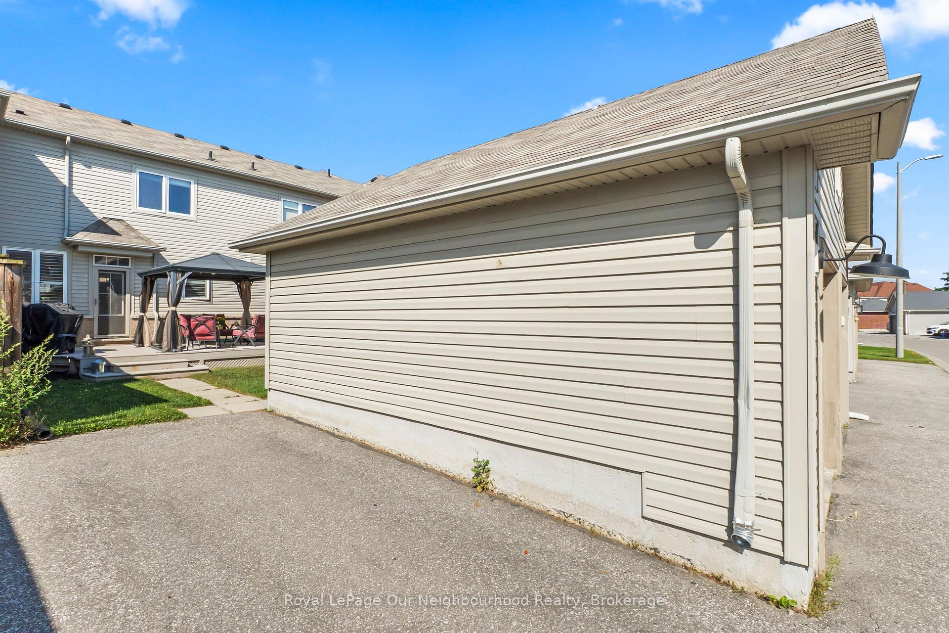 Photo 33 of 83 Ted Miller Crescent, Clarington, Bowmanville — HOMEH