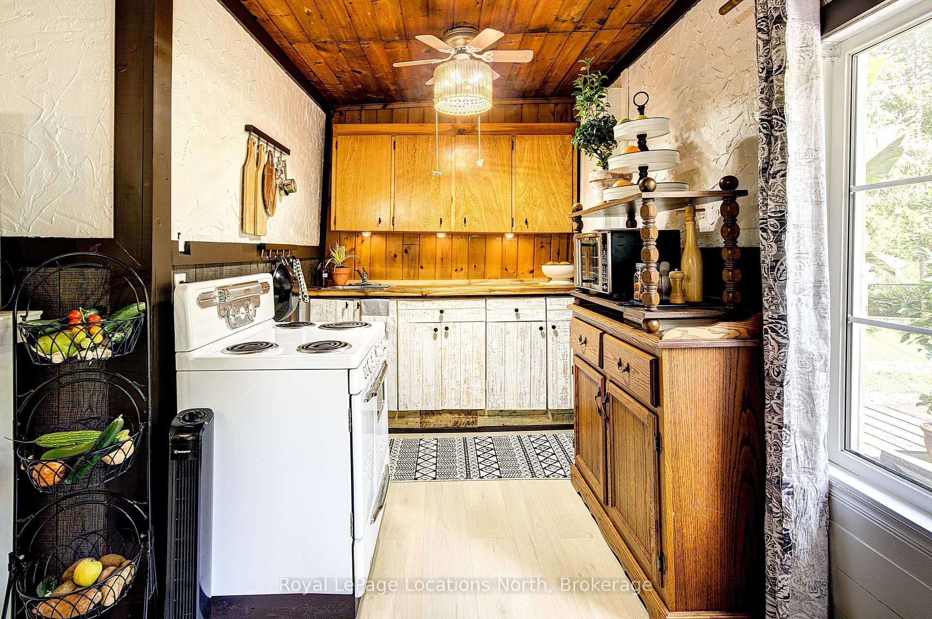 Photo 13 of 22 Balsam Street, Tiny, Rural Tiny — HOMEH