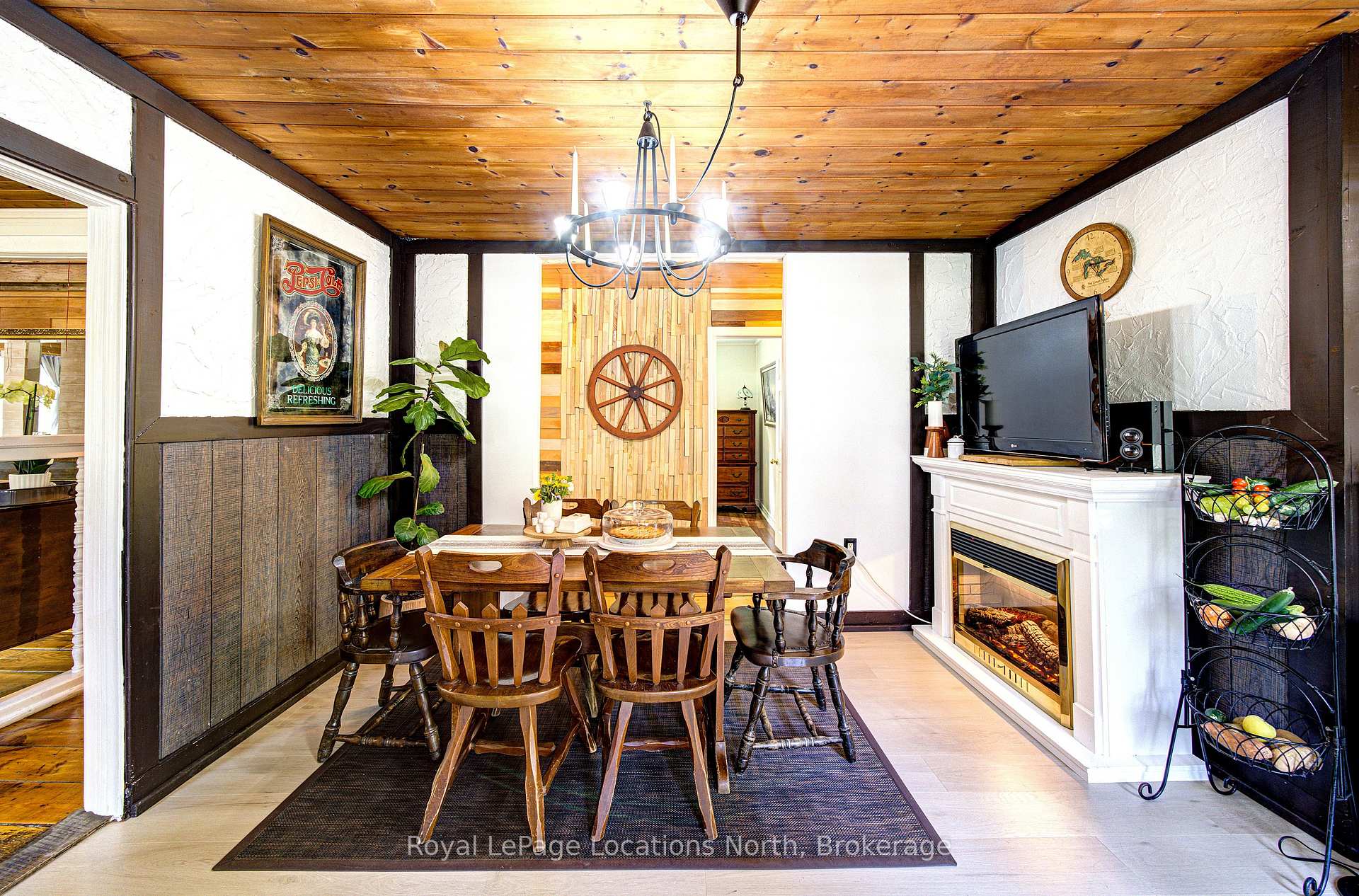 Photo 14 of 22 Balsam Street, Tiny, Rural Tiny — HOMEH