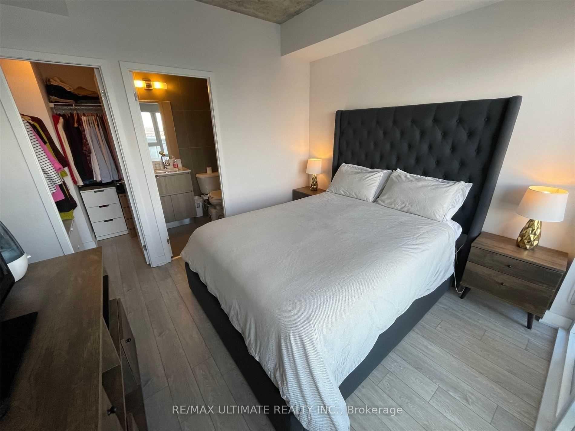 Photo 8 of Unit 1701, 15 Baseball Place, Toronto, South Riverdale — HOMEH
