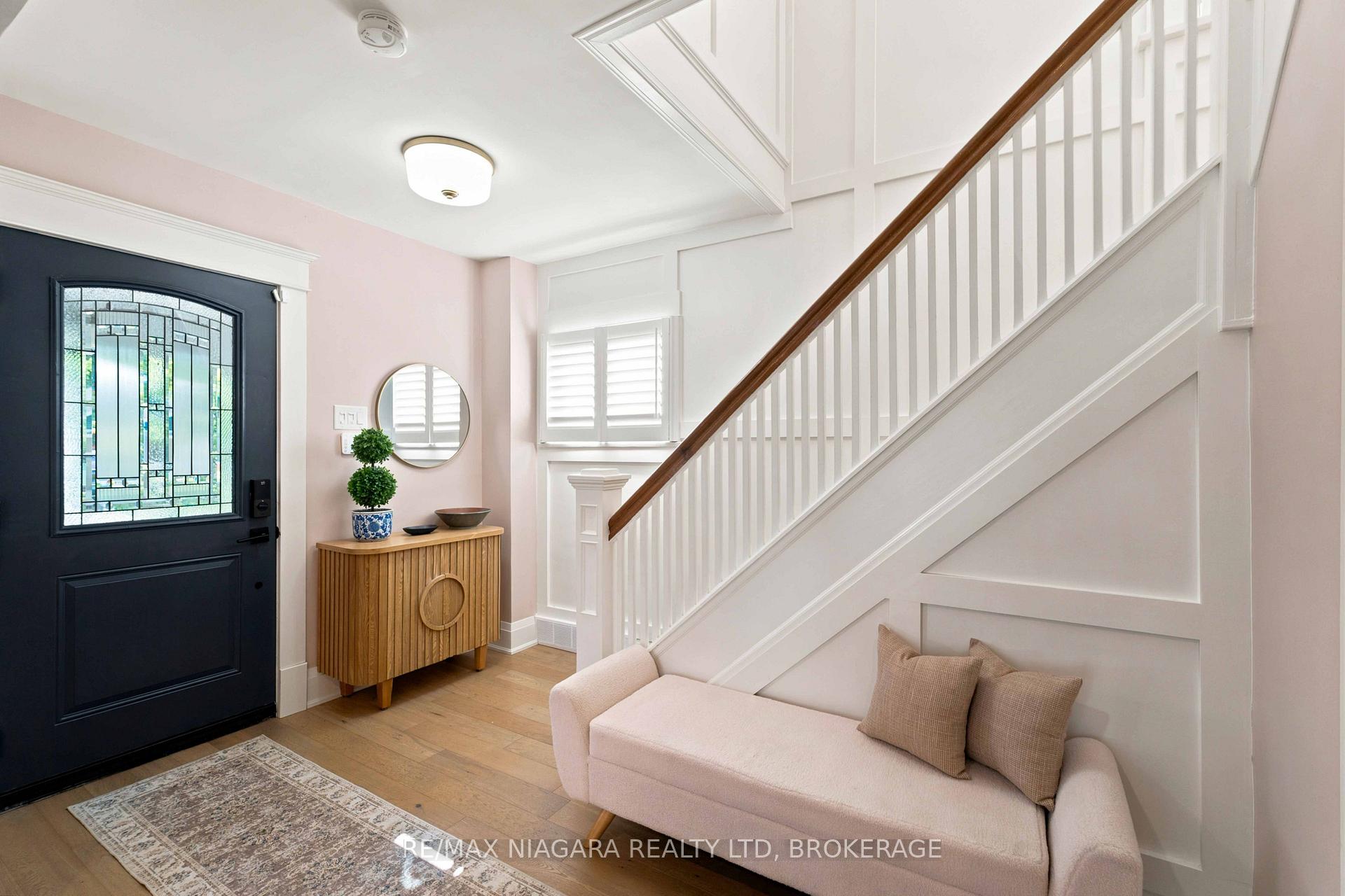 Photo 4 of 9 Johnston Street, St. Catharines, Port Dalhousie — HOMEH