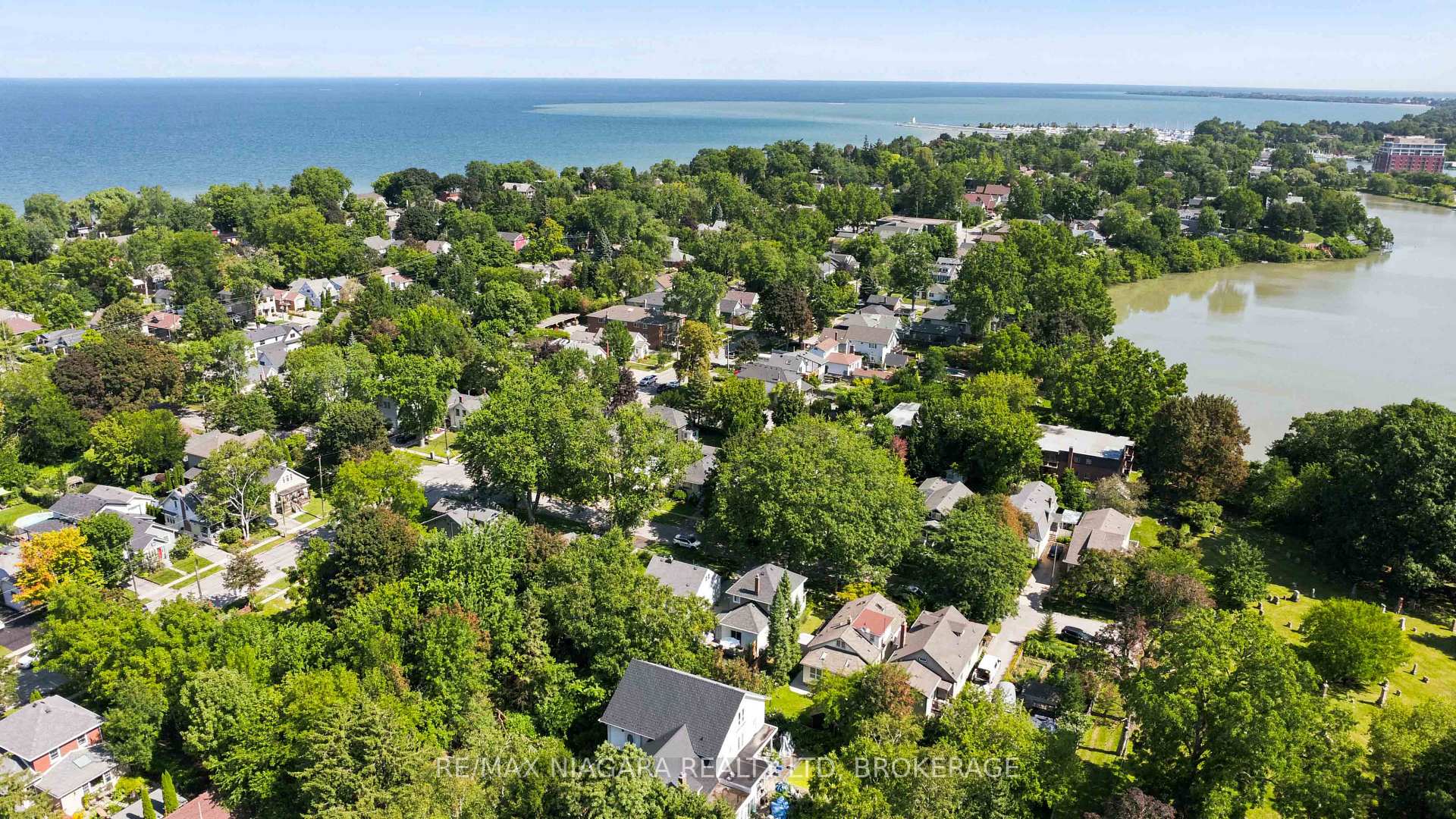 Photo 33 of 9 Johnston Street, St. Catharines, Port Dalhousie — HOMEH