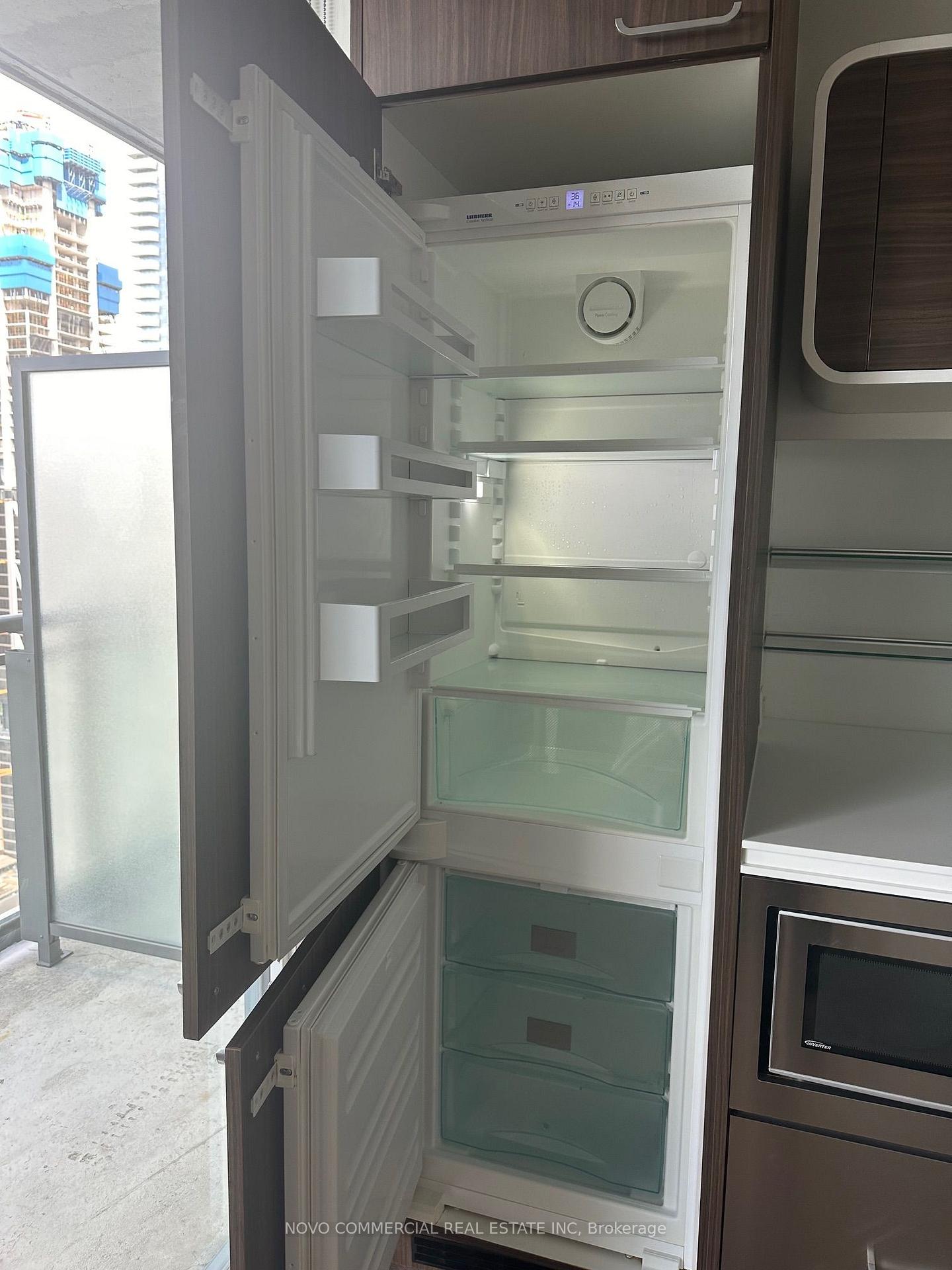 Photo 6 of Unit 4903, 45 Charles Street E, Toronto, Church-Yonge Corridor — HOMEH