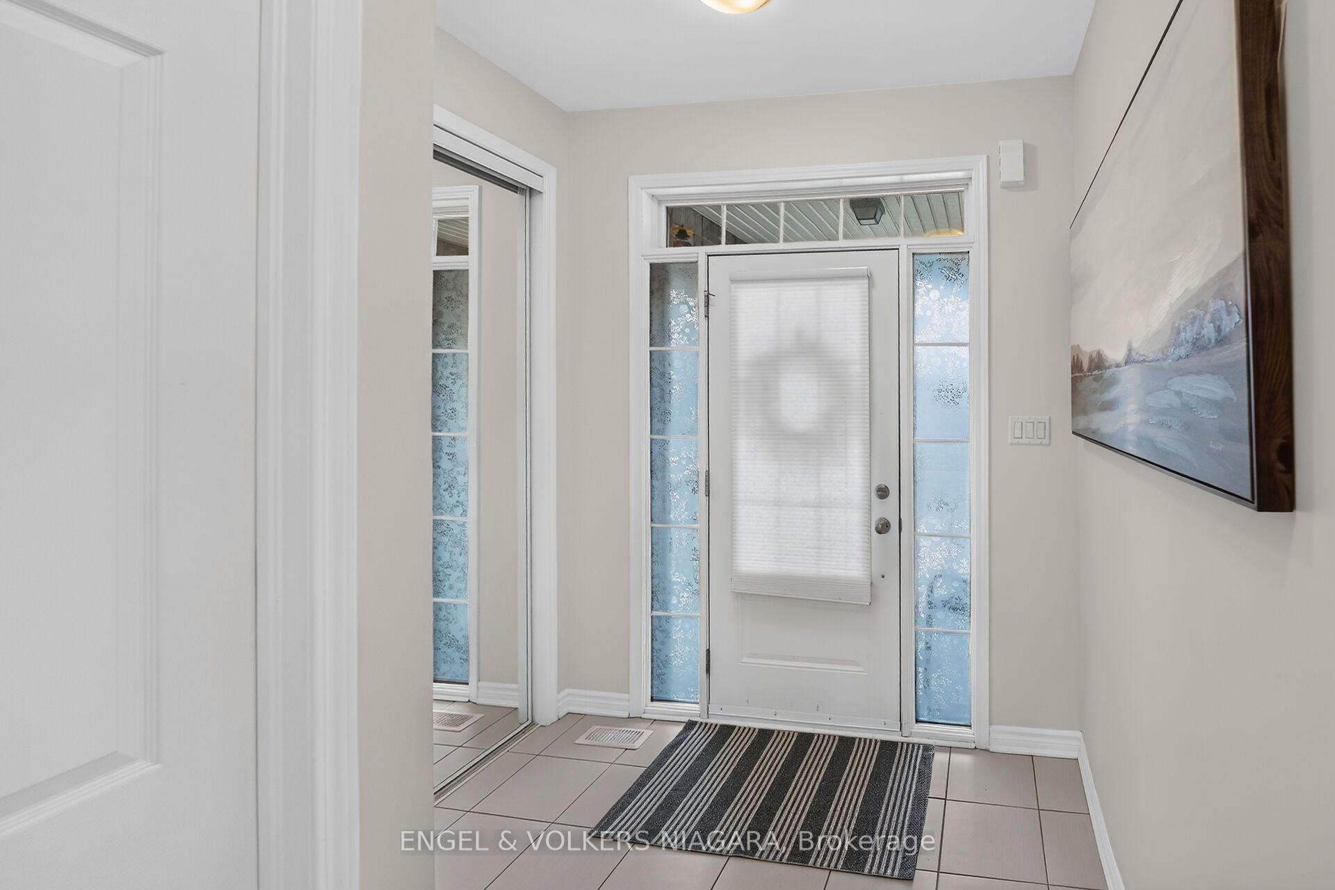 Photo 6 of 1221 Rose Way S, Milton, Cobban — HOMEH