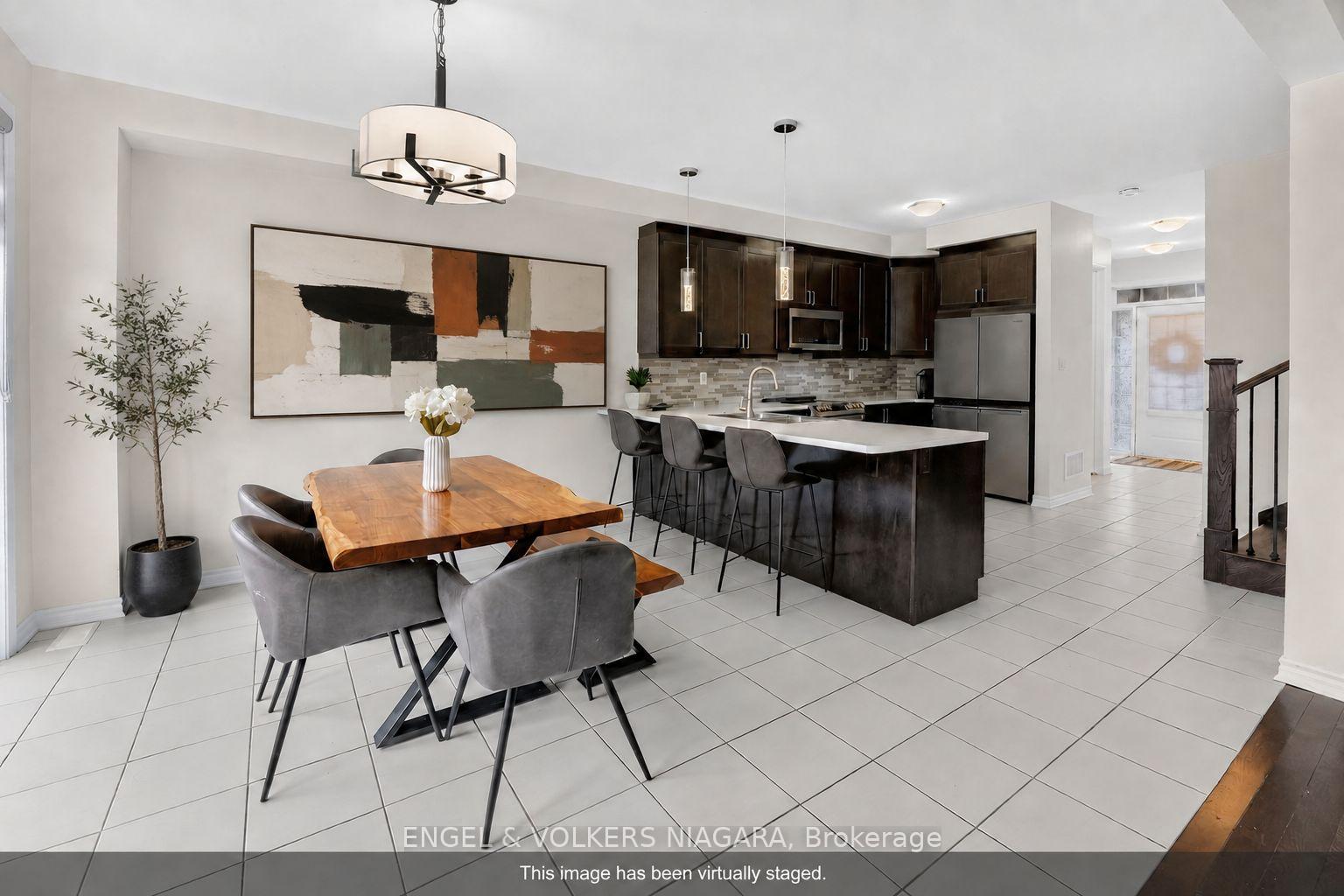 Photo 8 of 1221 Rose Way S, Milton, Cobban — HOMEH