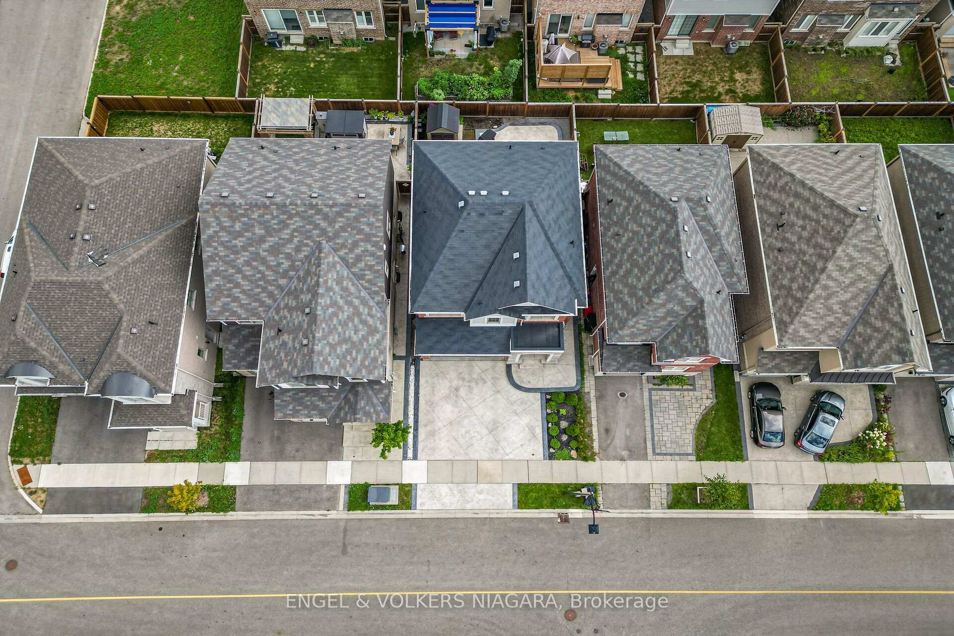 Photo 46 of 1221 Rose Way S, Milton, Cobban — HOMEH