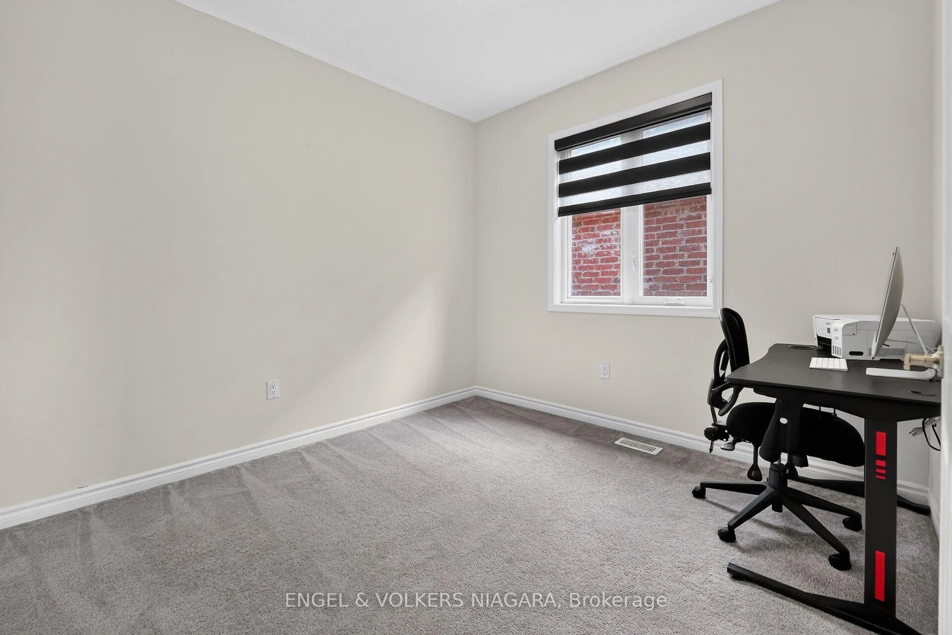 Photo 29 of 1221 Rose Way S, Milton, Cobban — HOMEH
