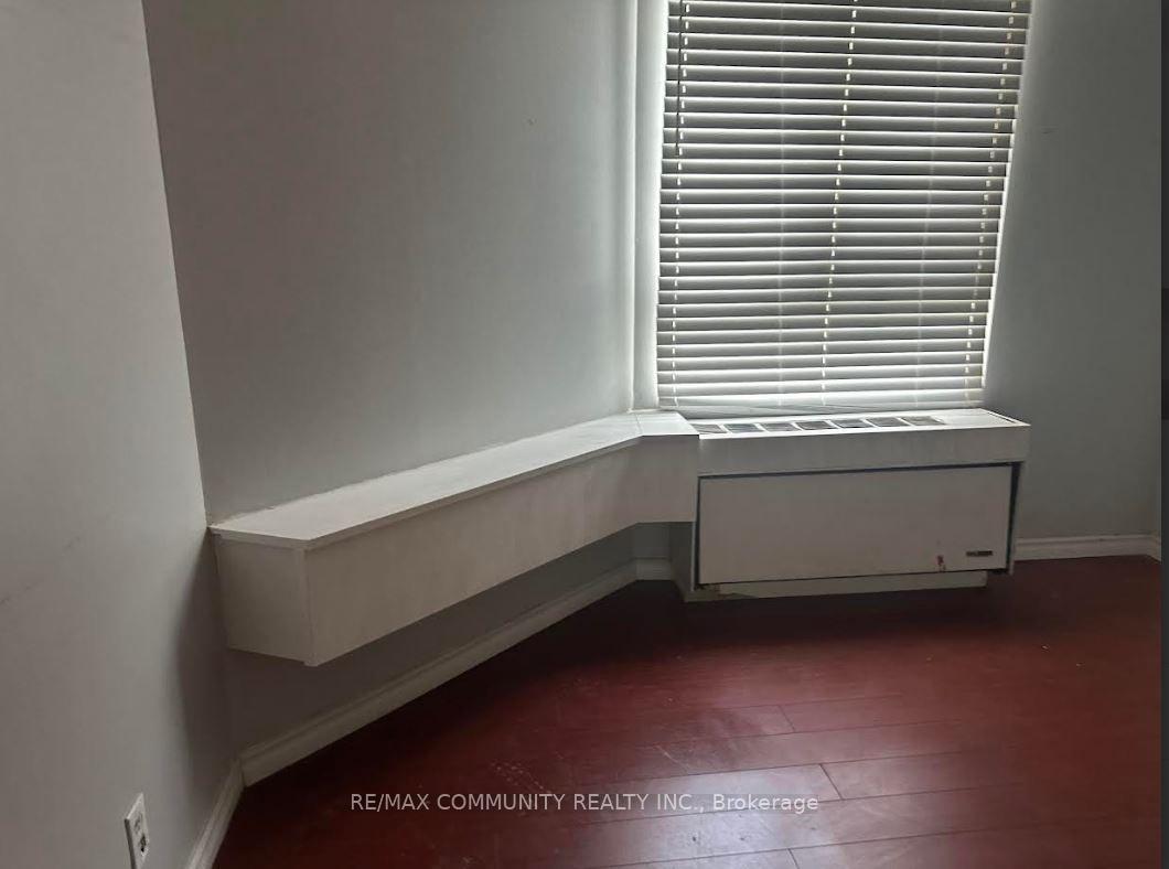 Photo 2 of Unit 1609, 41 Markbrook Lane, Etobicoke, Mount Olive-Silverstone-Jamestown — HOMEH