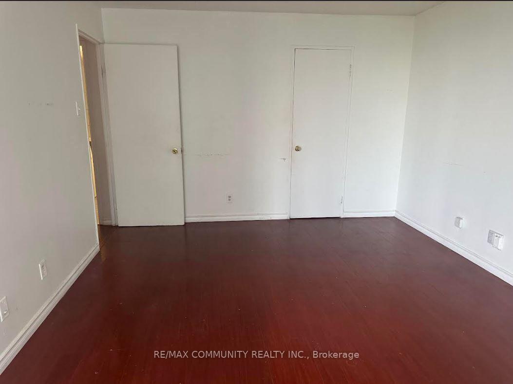 Photo 3 of Unit 1609, 41 Markbrook Lane, Etobicoke, Mount Olive-Silverstone-Jamestown — HOMEH