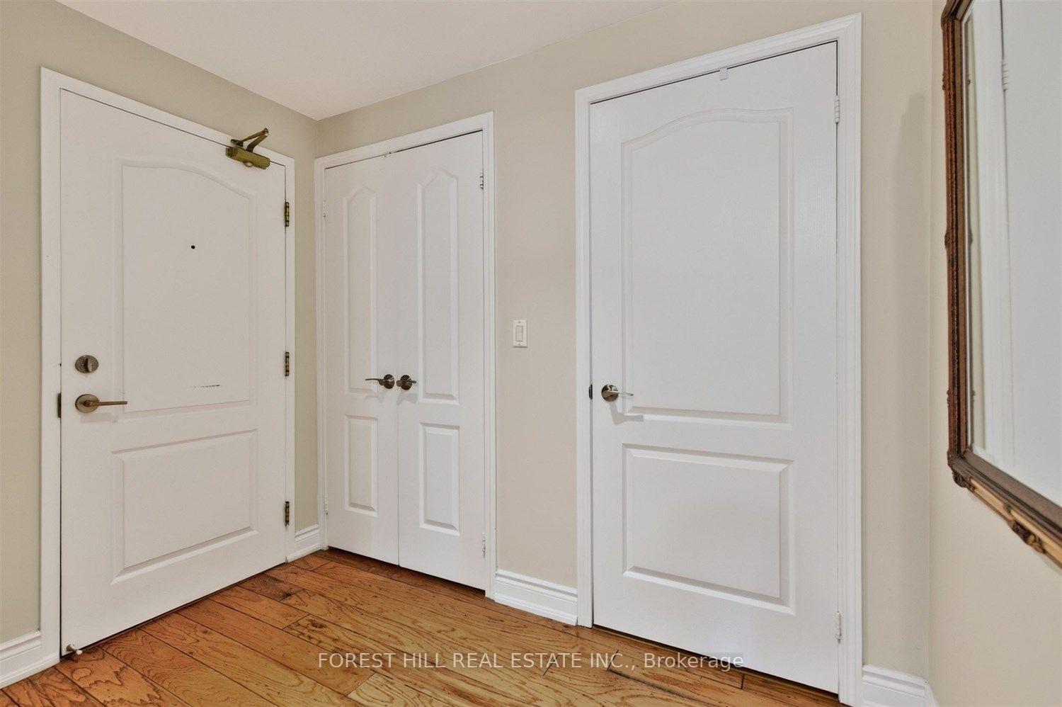 Photo 5 of Unit 903, 20 Collier Street, Toronto, Rosedale-Moore Park — HOMEH