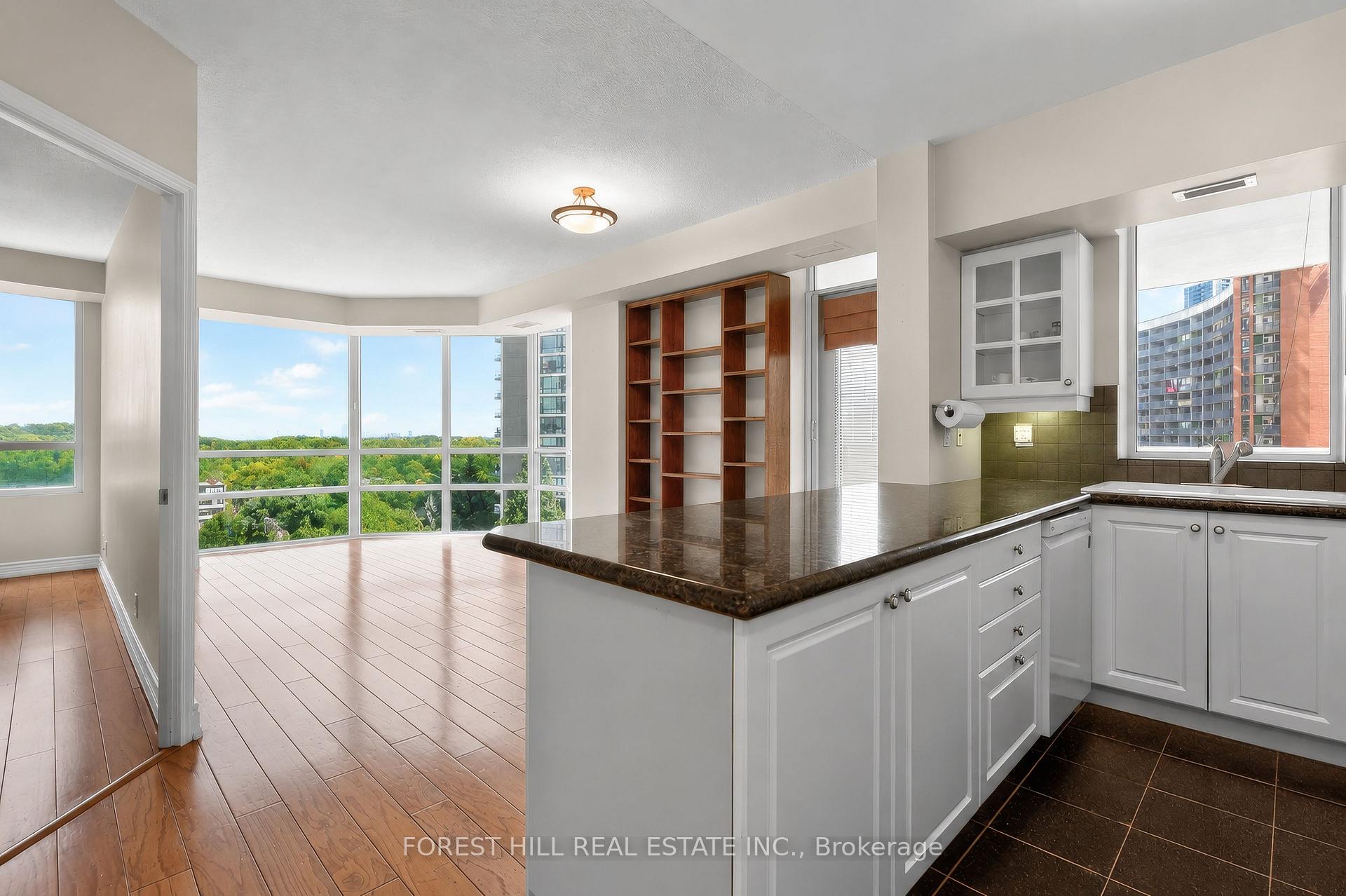 Photo 6 of Unit 903, 20 Collier Street, Toronto, Rosedale-Moore Park — HOMEH