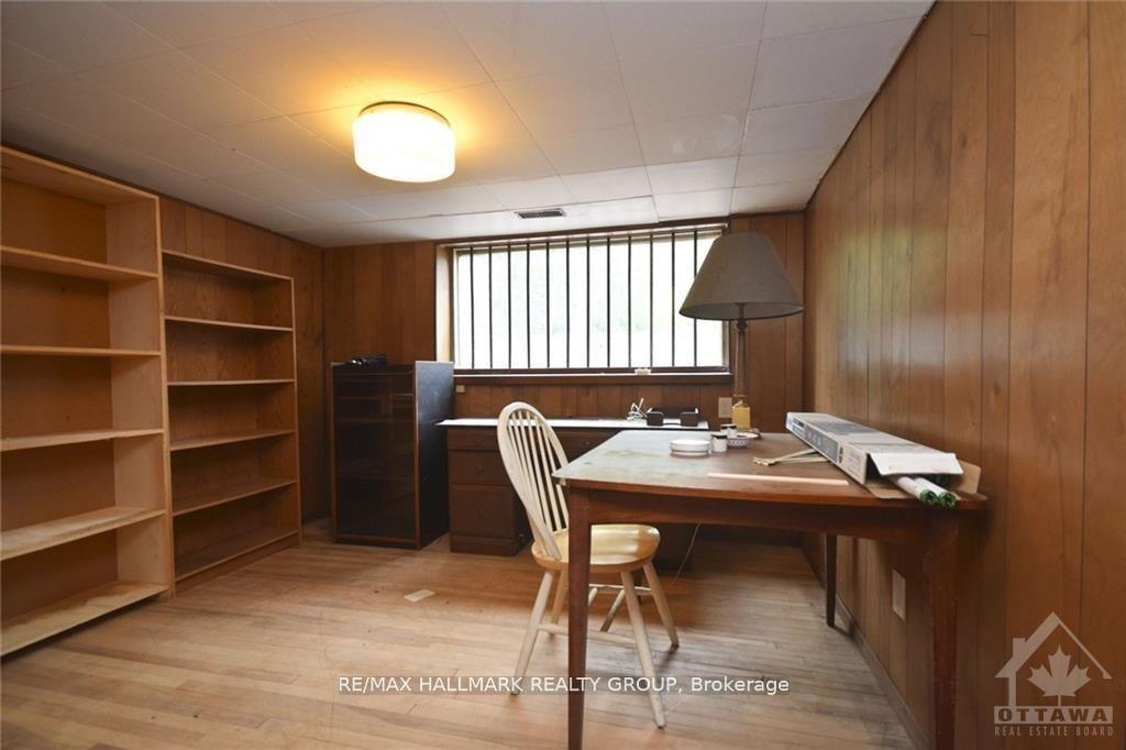 Photo 19 of 14 Whippoorwill Drive, Ottawa, Rothwell Heights — HOMEH