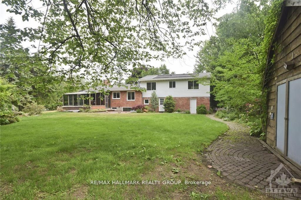 Photo 26 of 14 Whippoorwill Drive, Ottawa, Rothwell Heights — HOMEH