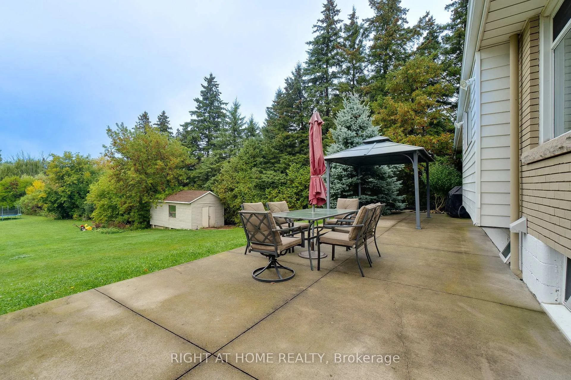 Photo 25 of 435 Parkside Drive, Hamilton, Waterdown — HOMEH