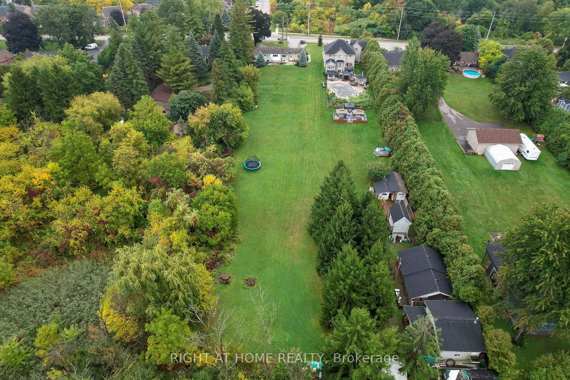 Photo 27 of 435 Parkside Drive, Hamilton, Waterdown — HOMEH