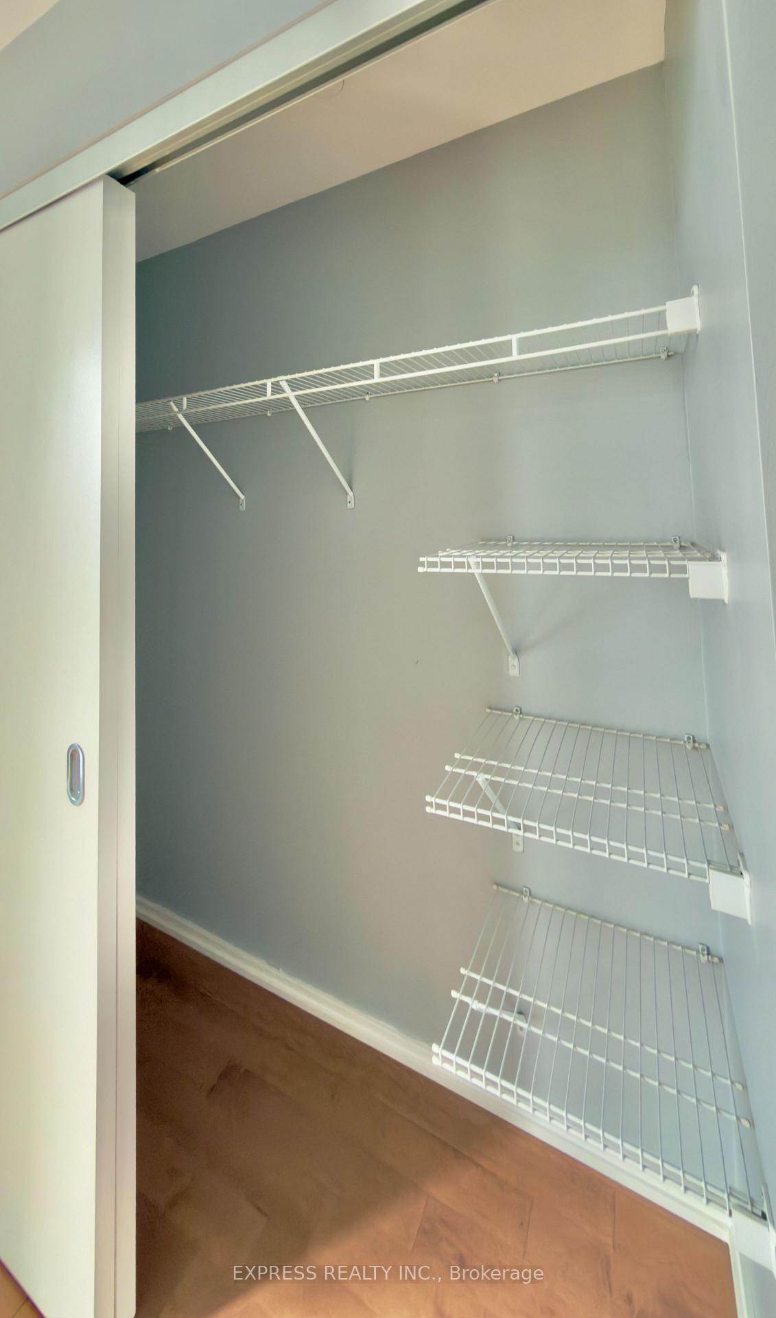 Photo 9 of Unit 2006, 75 St. Nicholas Street, Toronto, Bay Street Corridor — HOMEH